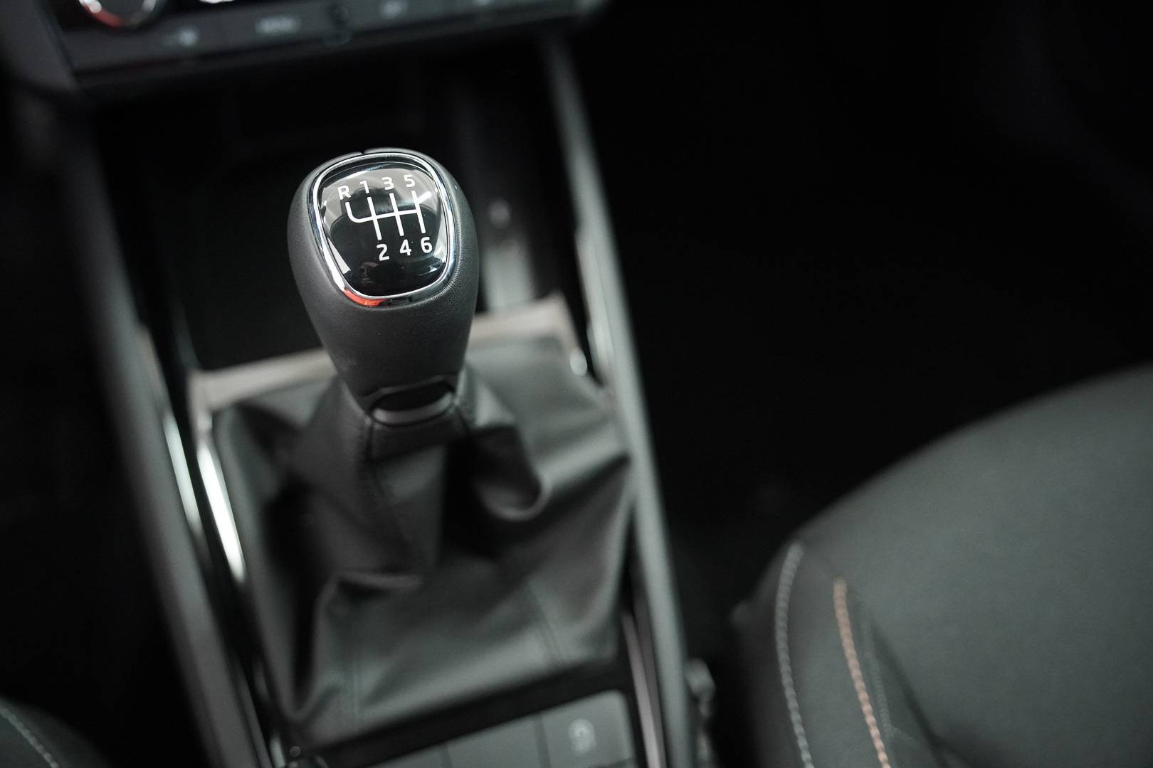 SKODA Kamiq - Foto 16