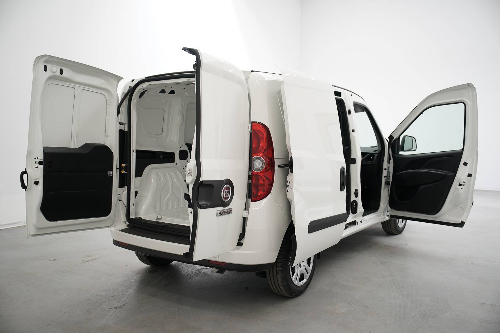 FIAT Doblò Cargo - Foto 10