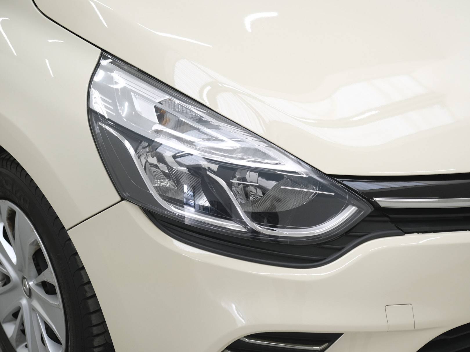 RENAULT Clio - Foto 4