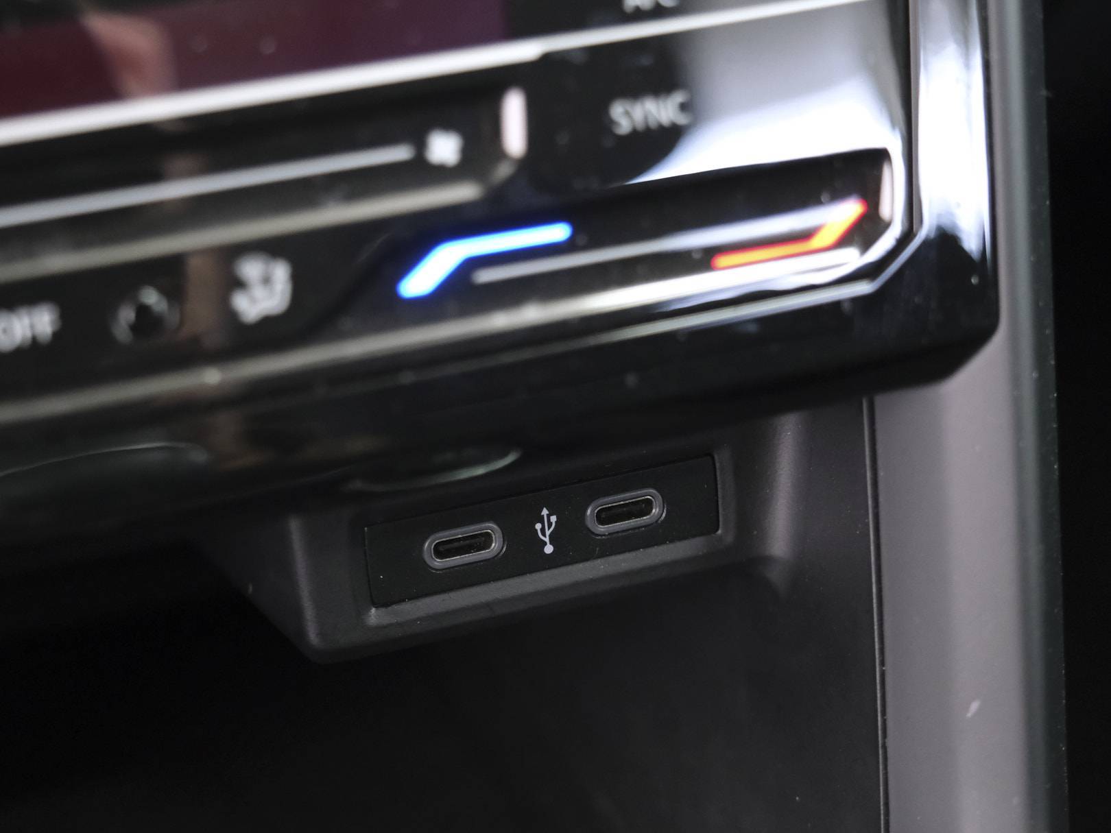 VOLKSWAGEN T-Cross - Foto 17