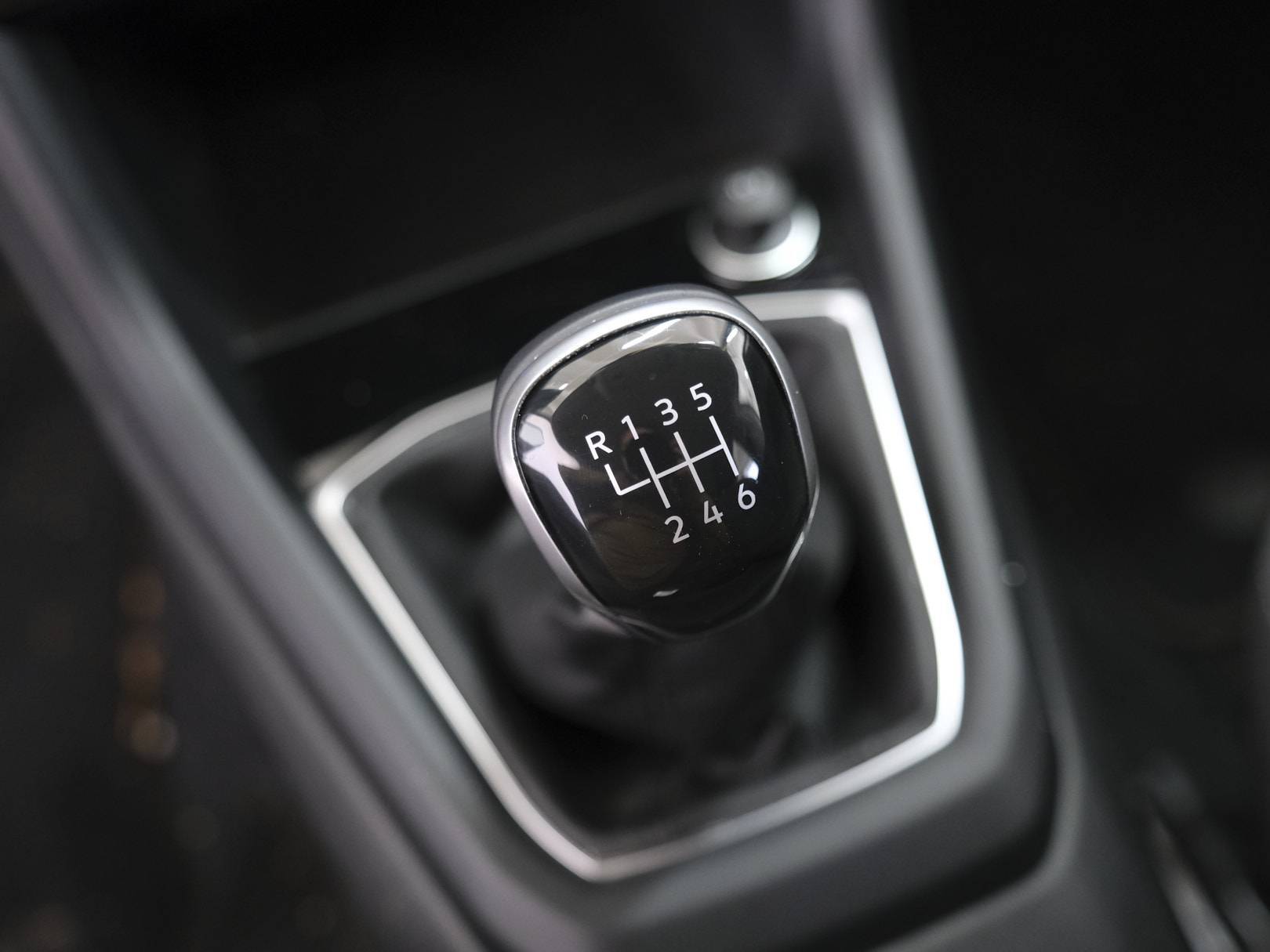 VOLKSWAGEN T-Cross - Foto 18
