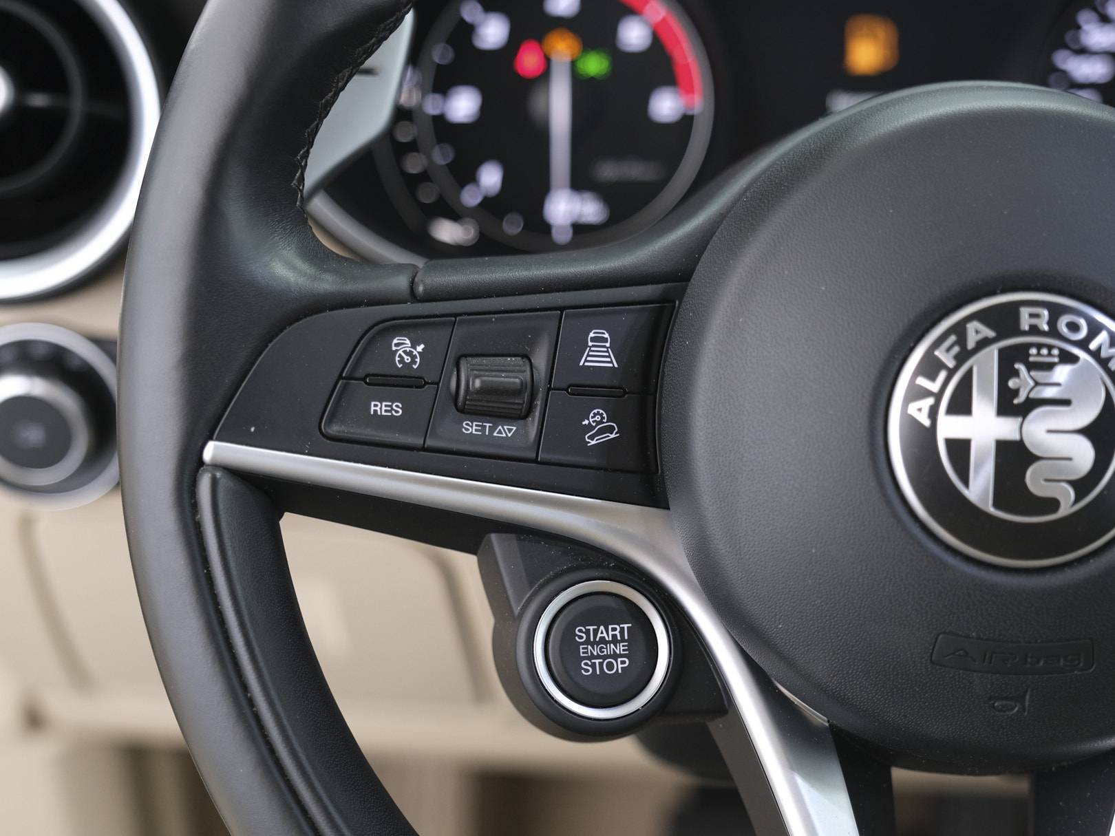 ALFA ROMEO Stelvio  - Foto 11