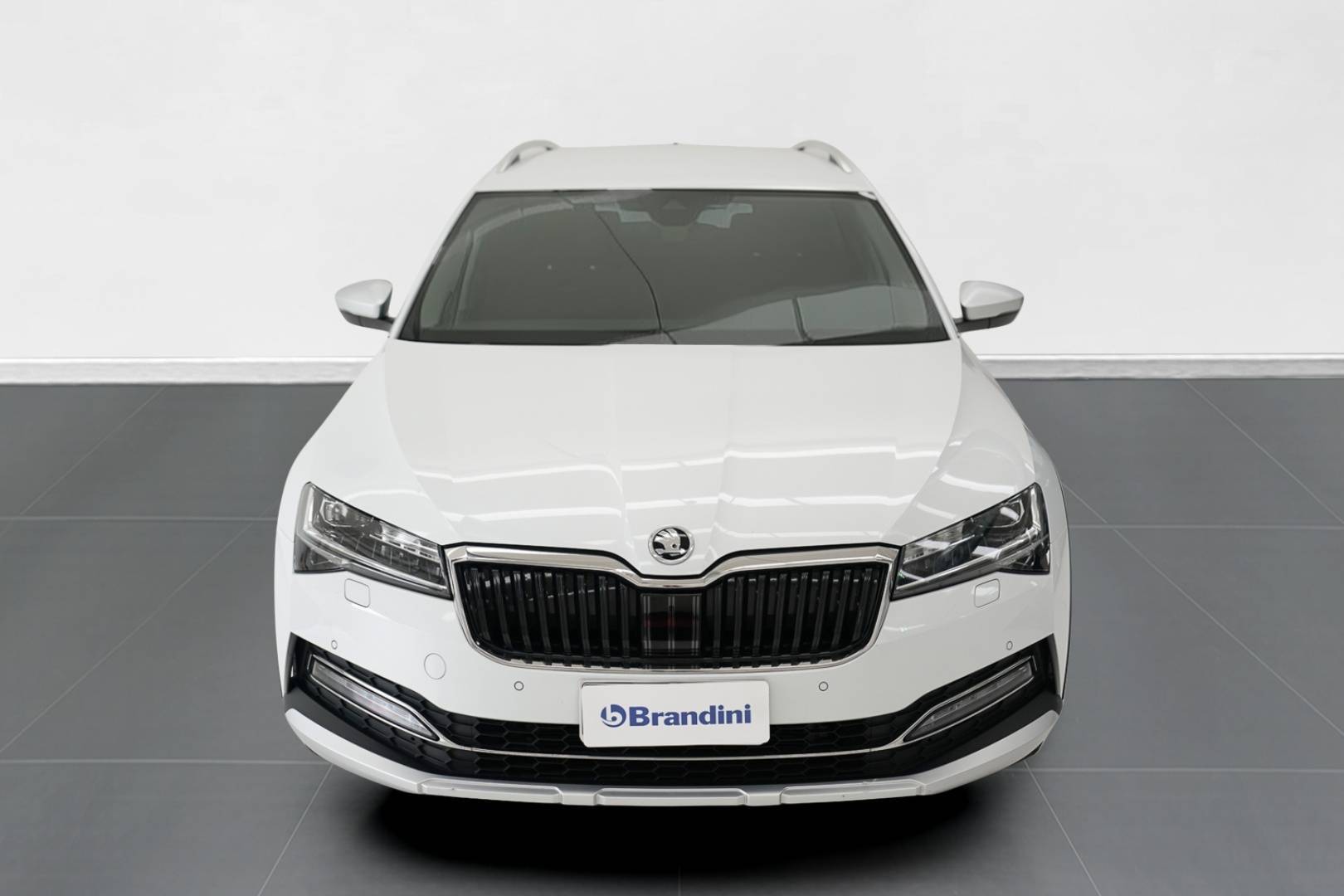 SKODA Superb  Wagon - Foto 2