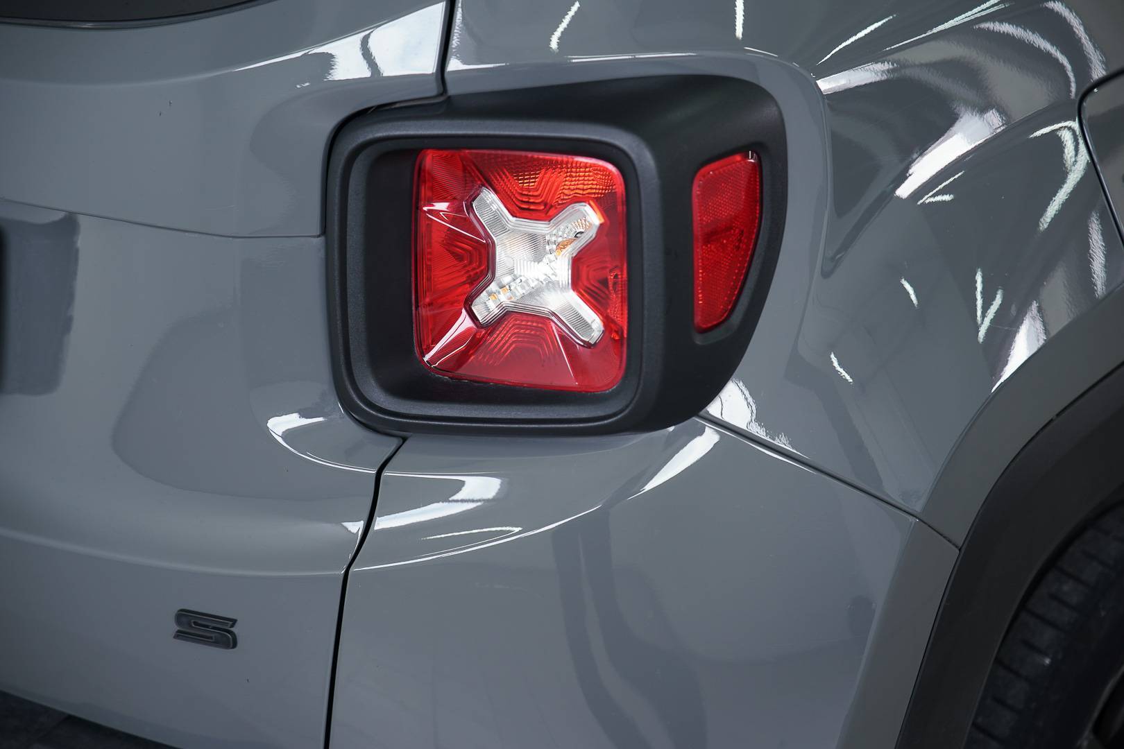 JEEP Renegade 4xe - Foto 8