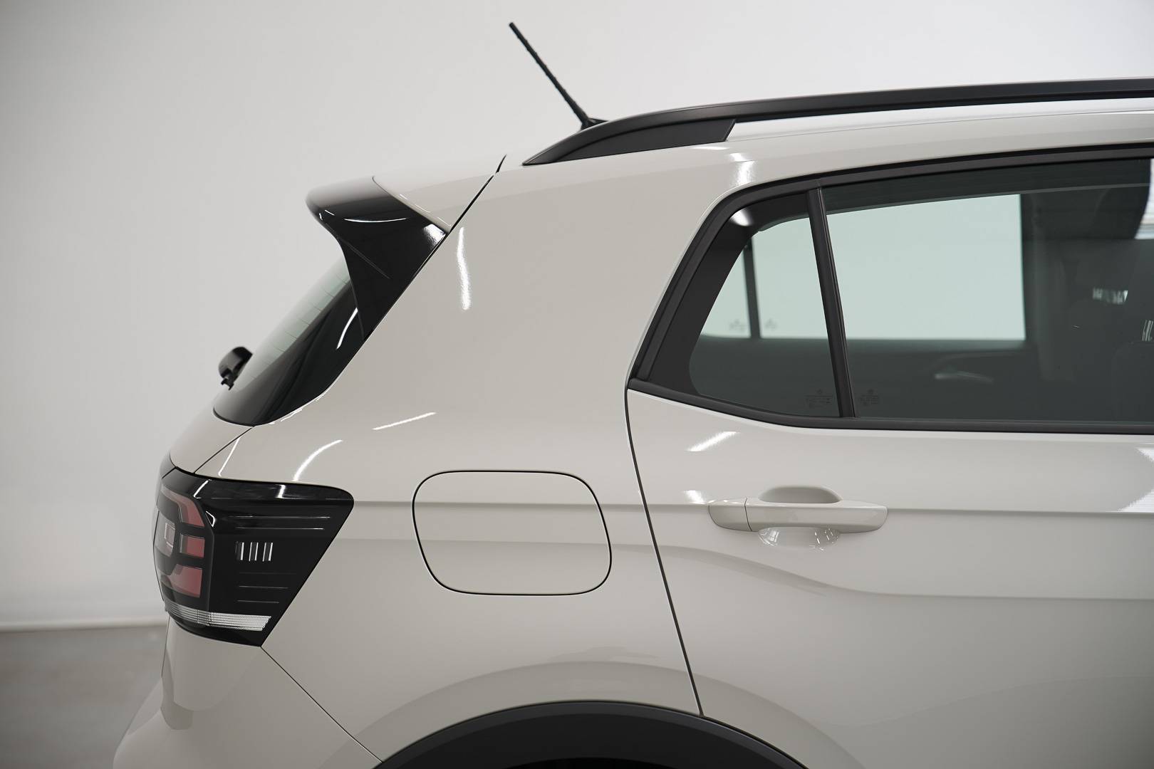 VOLKSWAGEN T-Cross - Foto 6