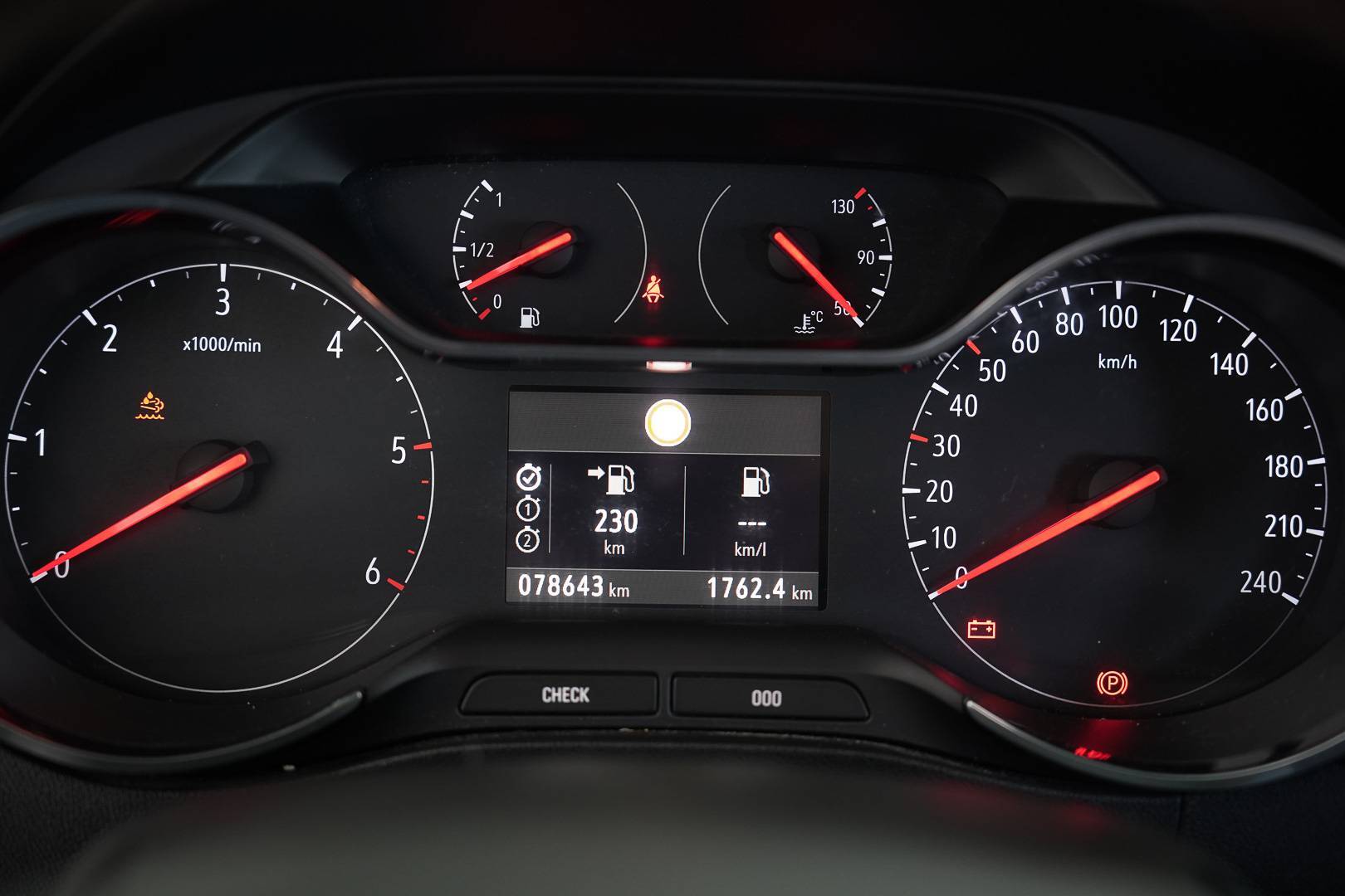 OPEL Crossland X - Foto 13