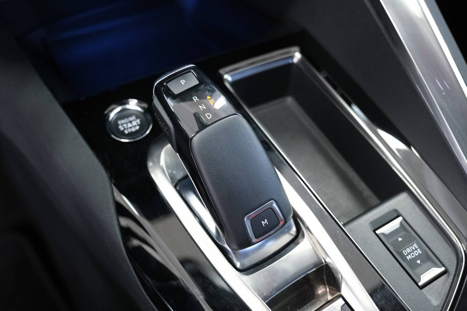 PEUGEOT 3008 - Foto 18