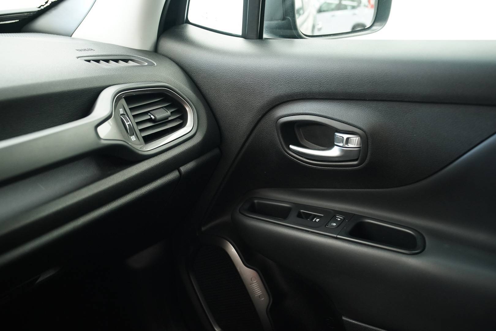 JEEP Renegade - Foto 19
