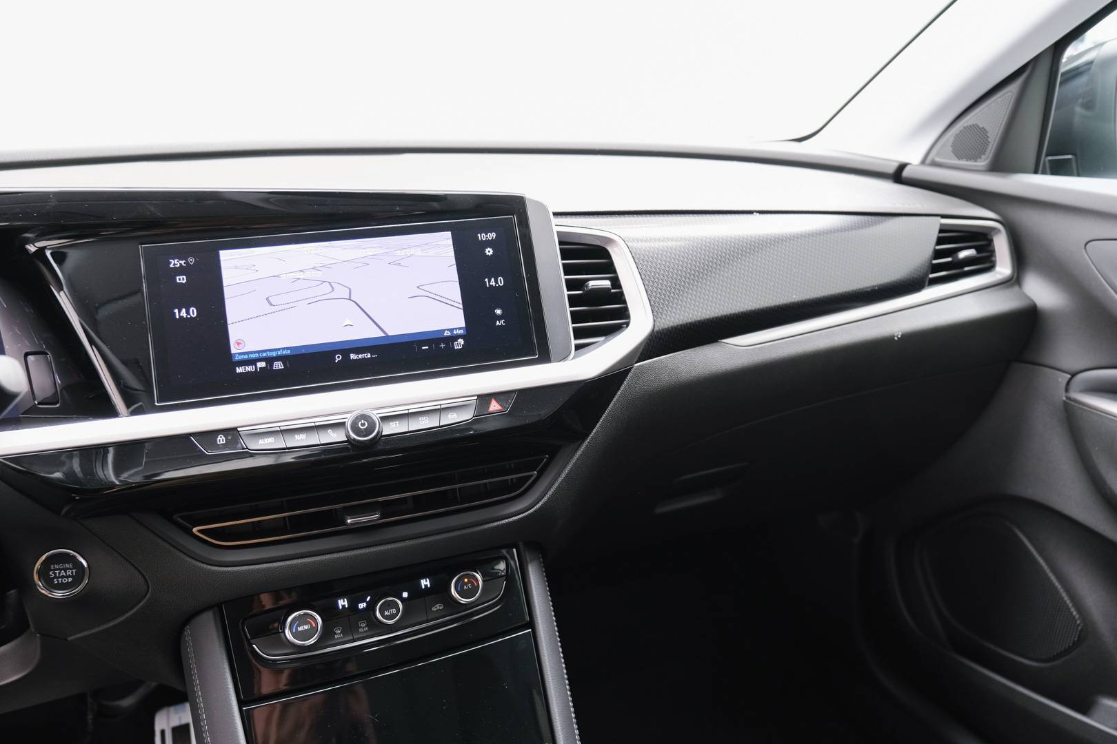 OPEL Grandland - Foto 17