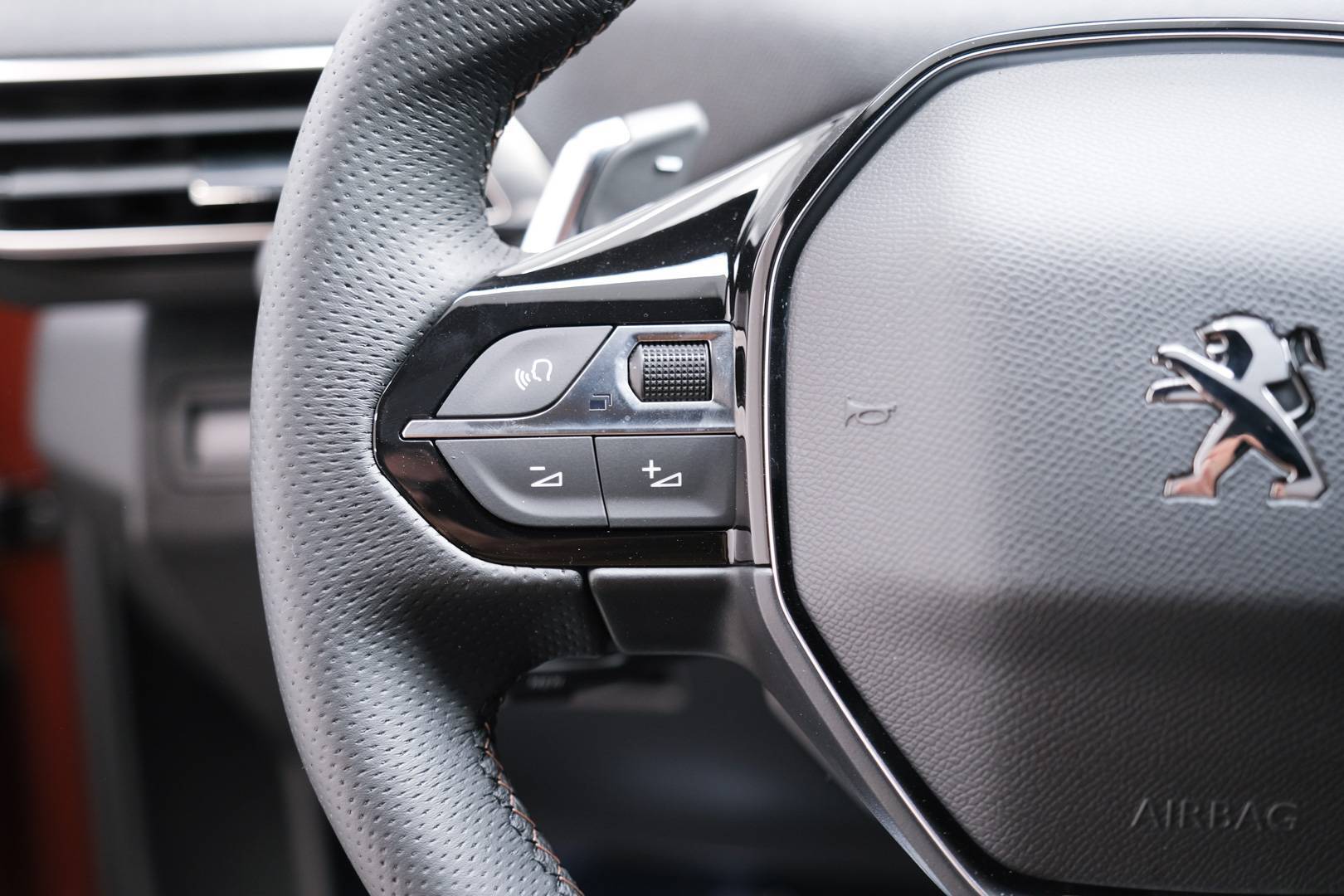 PEUGEOT 5008 - Foto 12