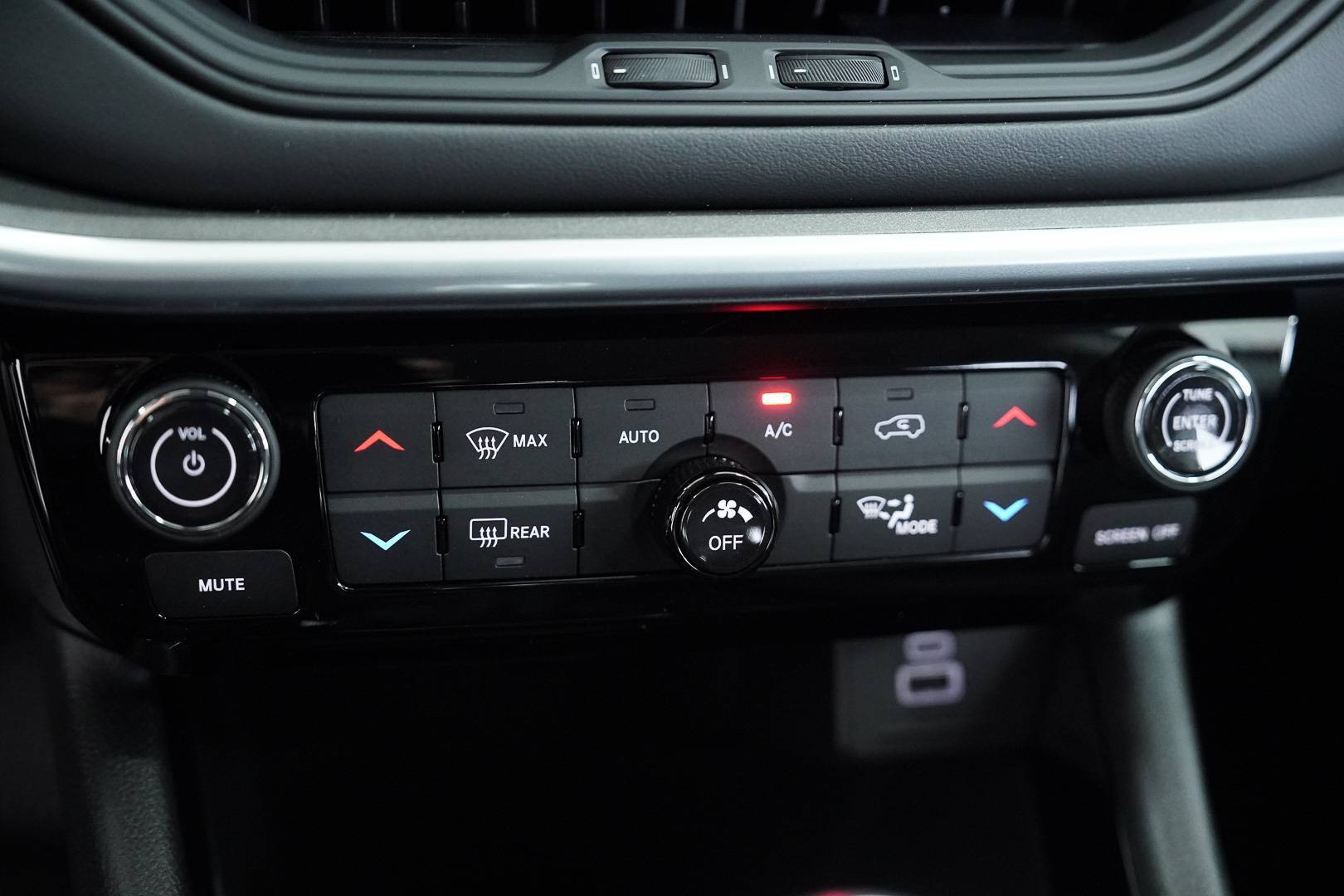 JEEP COMPASS - Foto 16