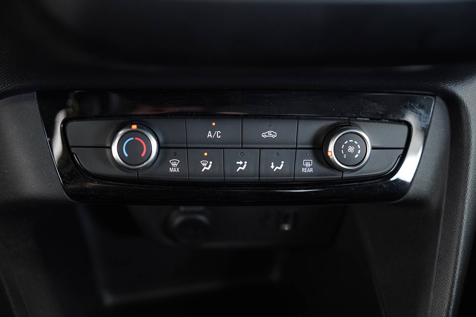 OPEL Corsa - Foto 17