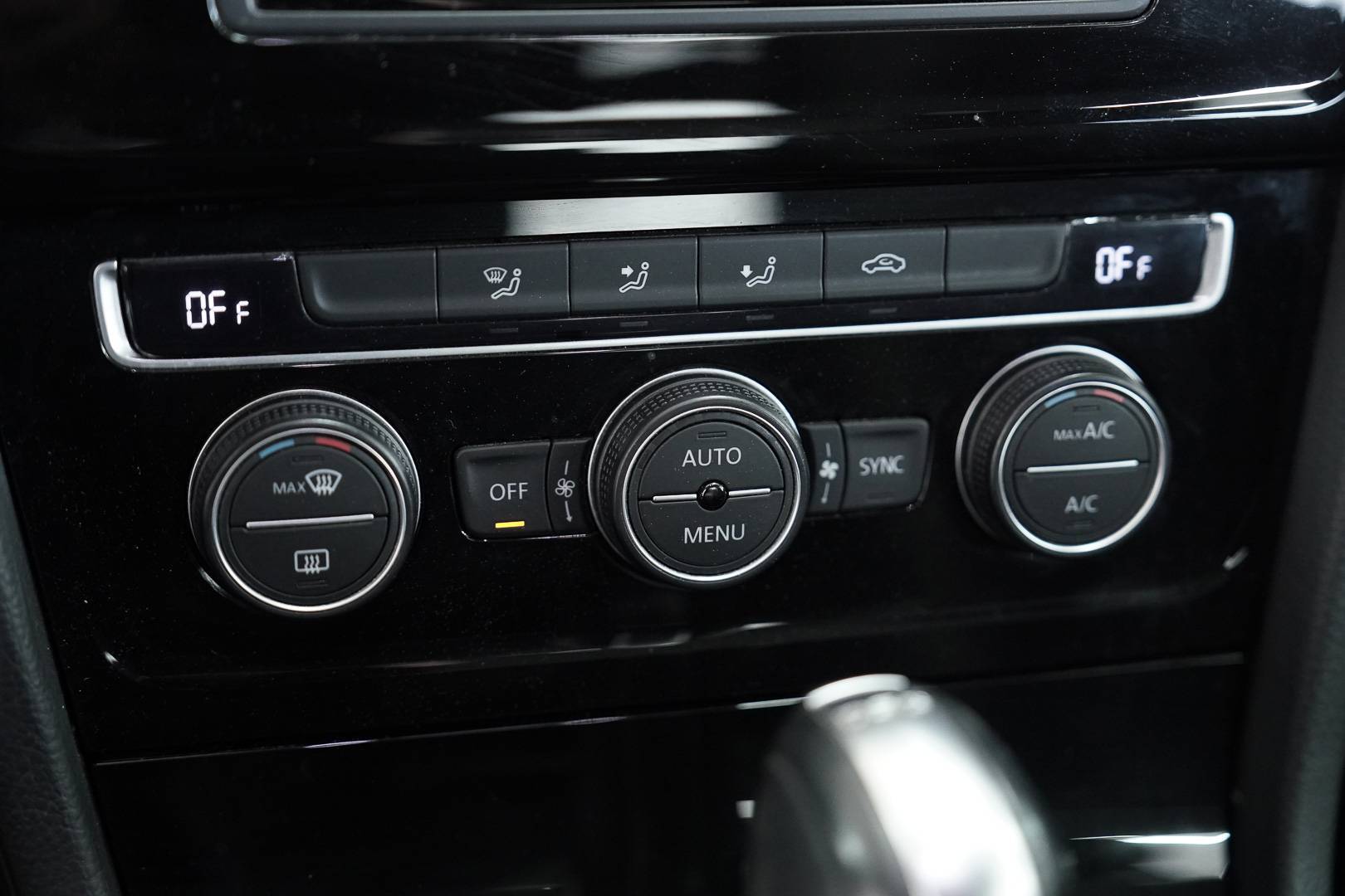 VOLKSWAGEN Golf - Foto 15