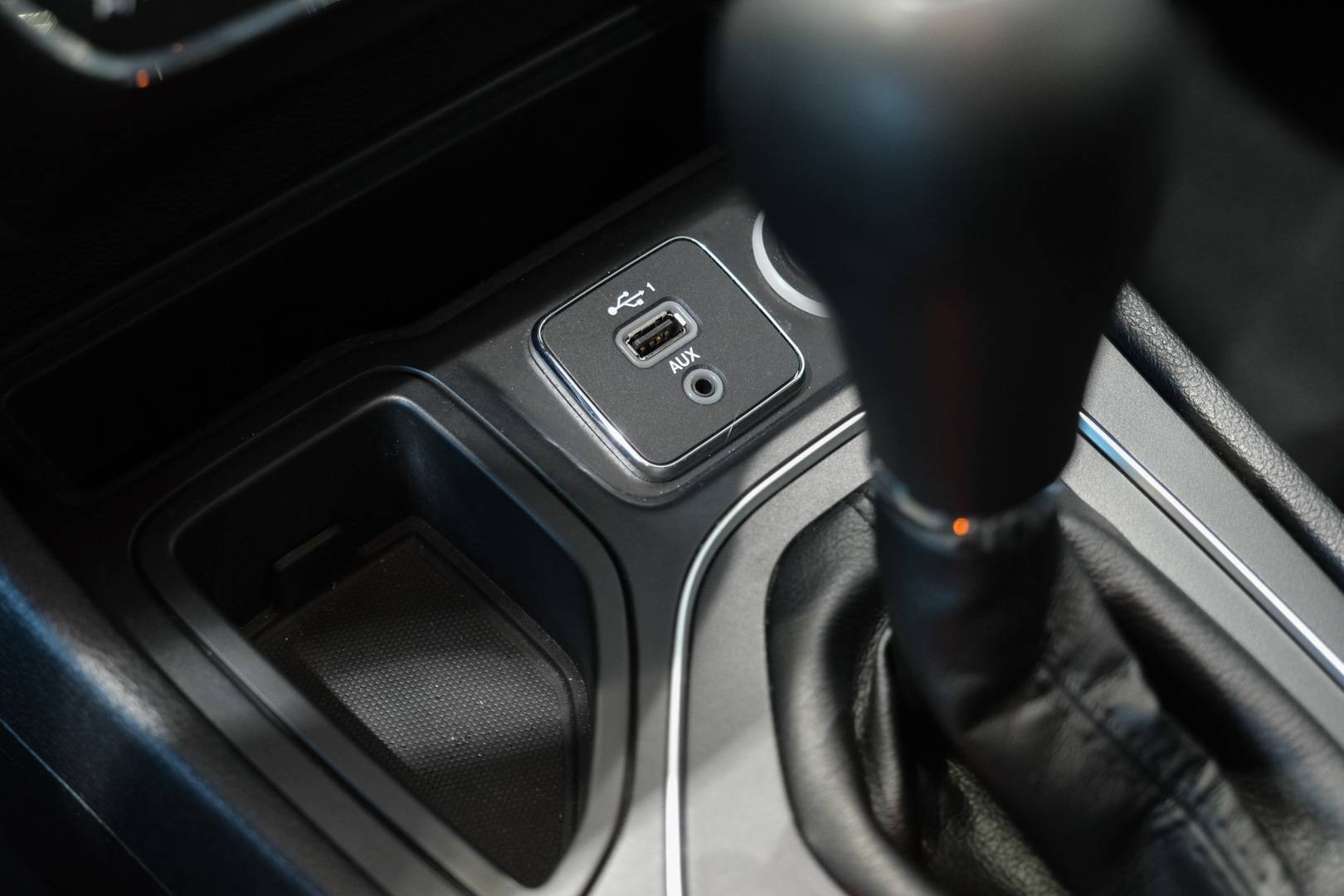 JEEP Cherokee - Foto 16