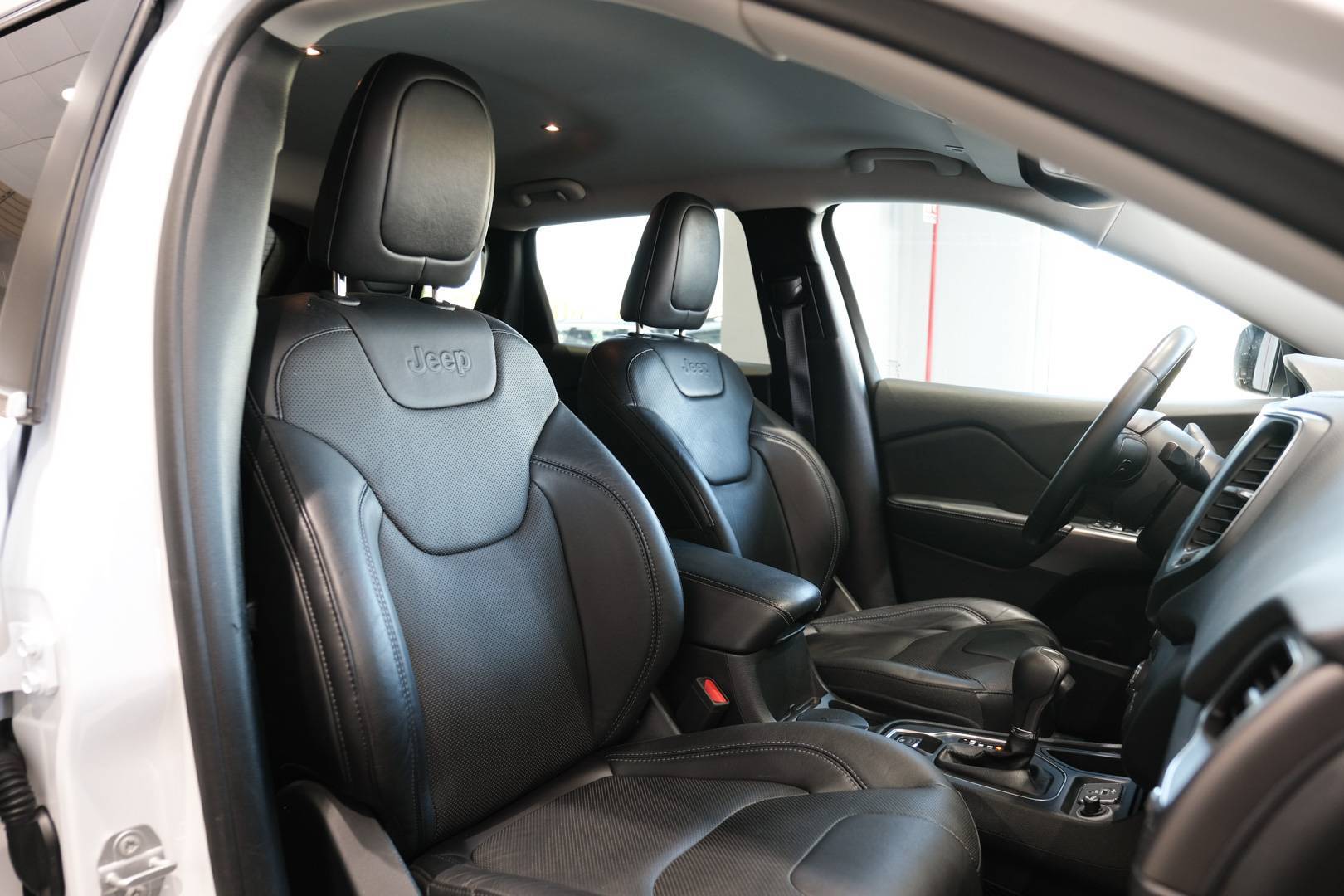 JEEP Cherokee - Foto 19