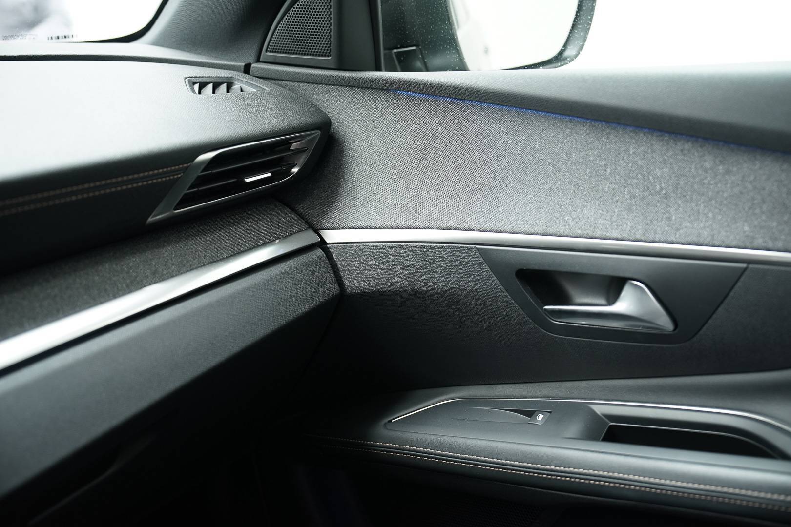 PEUGEOT 3008 - Foto 21