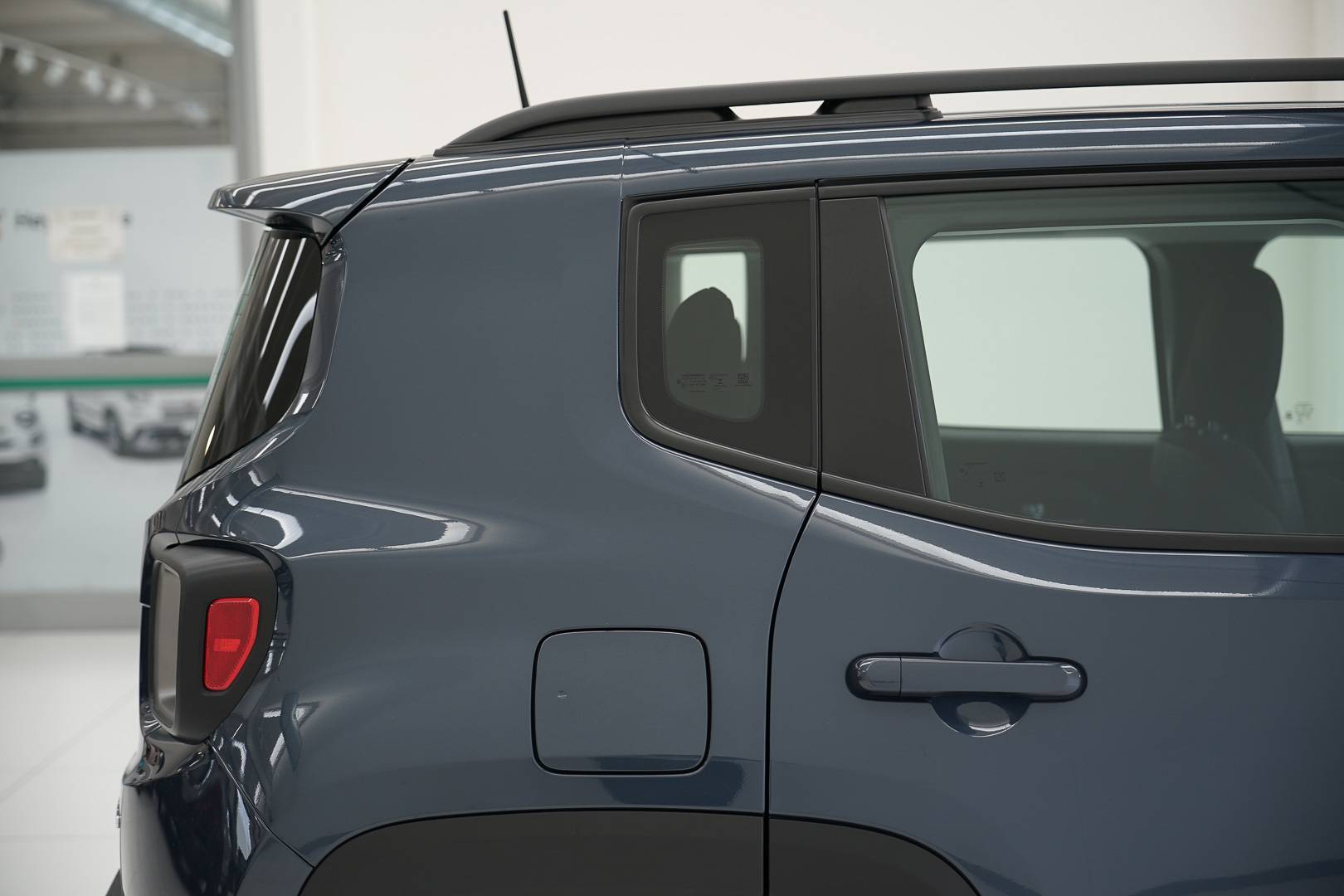 JEEP RENEGADE 4xe - Foto 6
