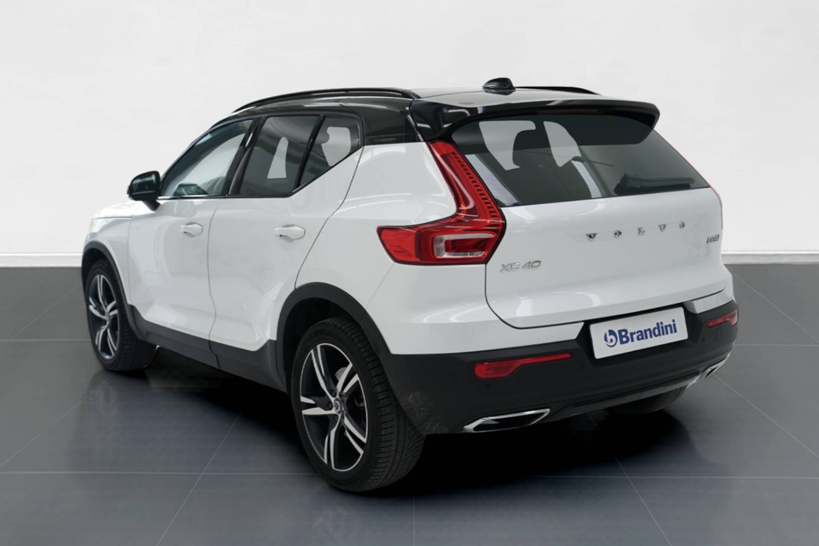 VOLVO XC40 - Foto 8