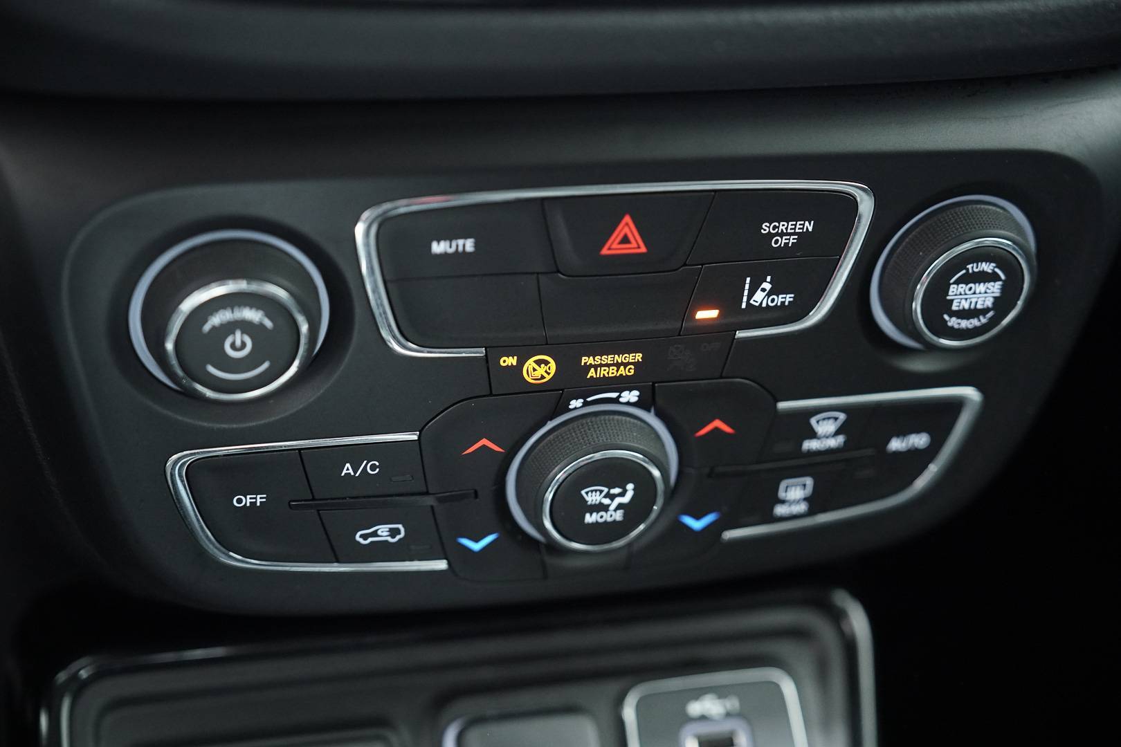 JEEP Compass - Foto 17