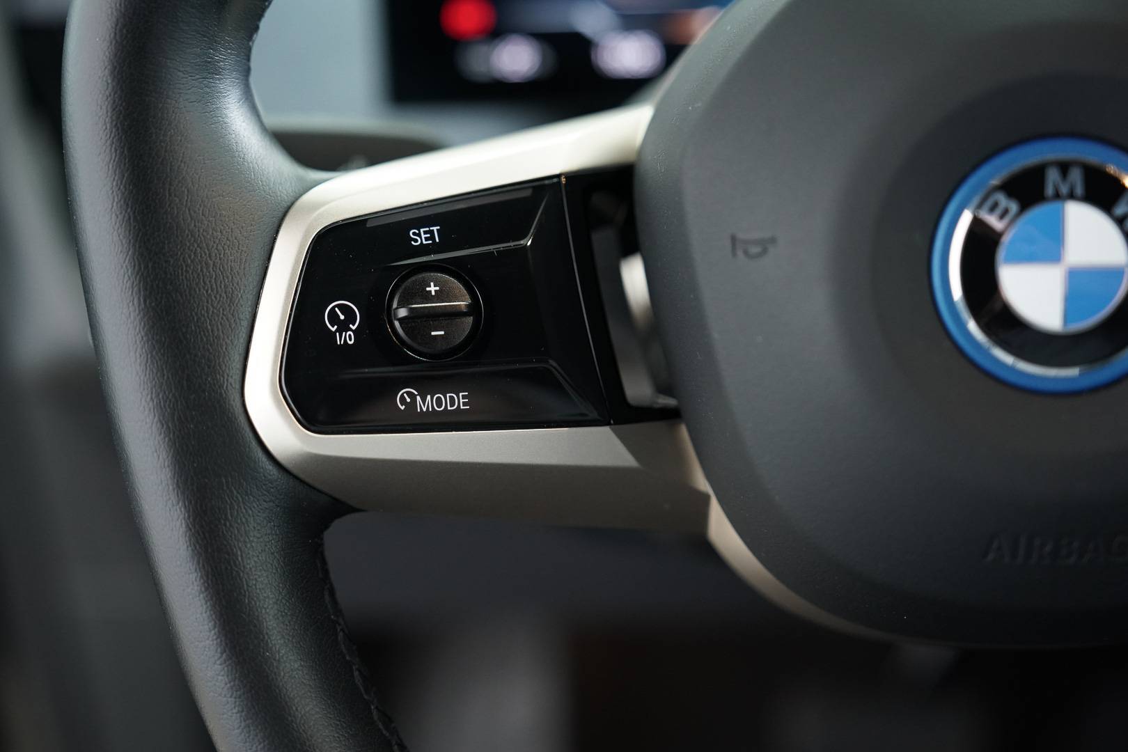 BMW iX - Foto 14