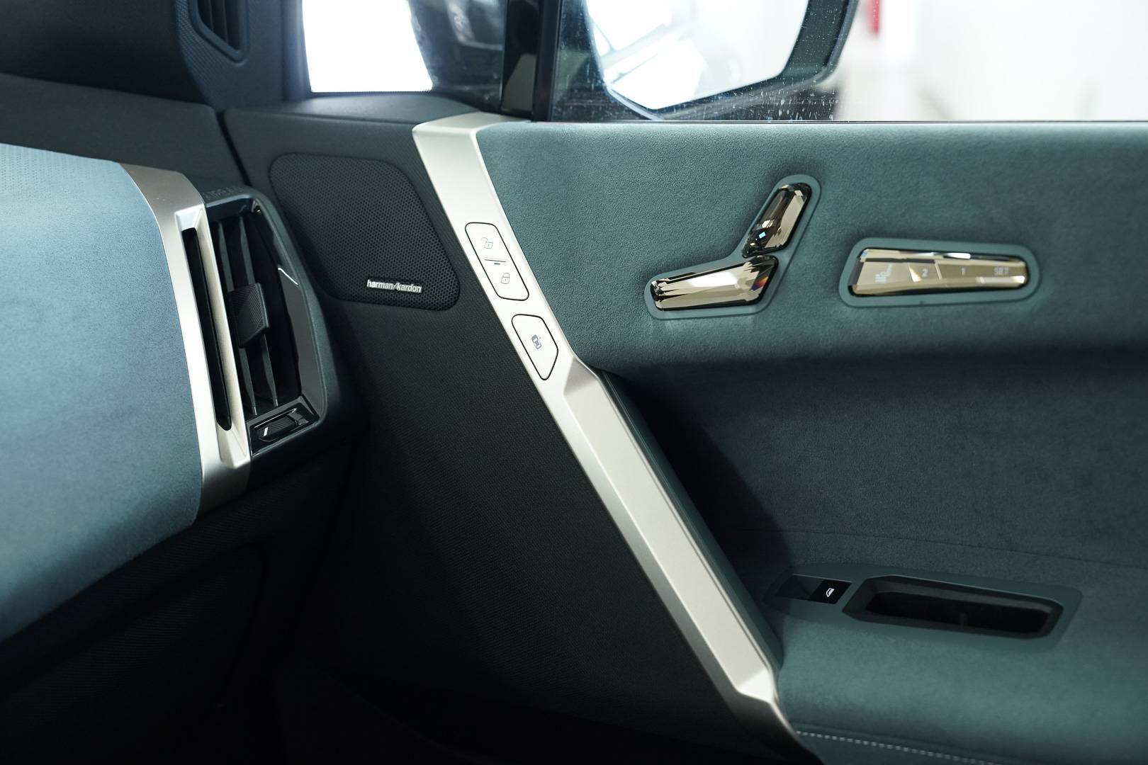 BMW iX - Foto 21