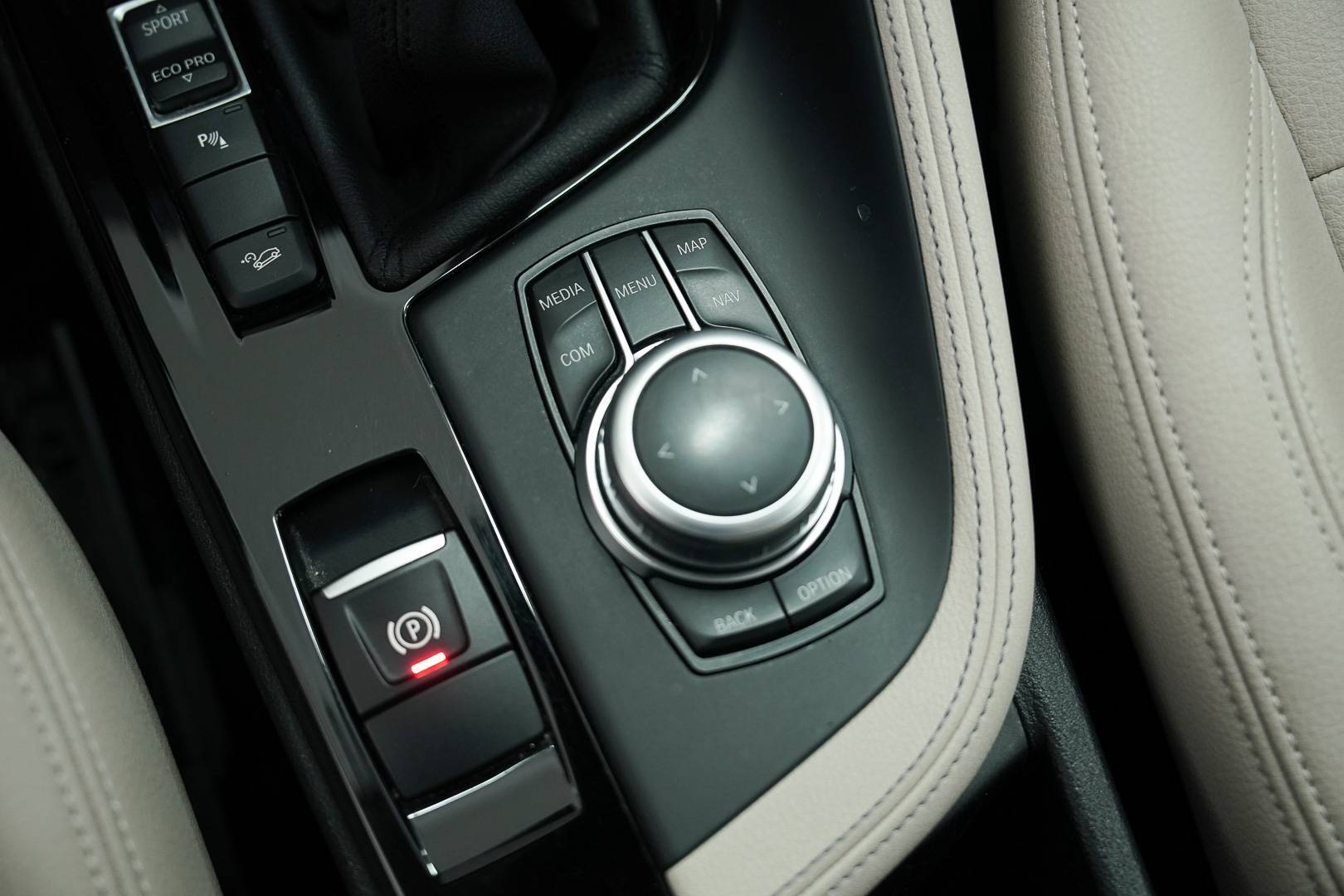 BMW X1 - Foto 18