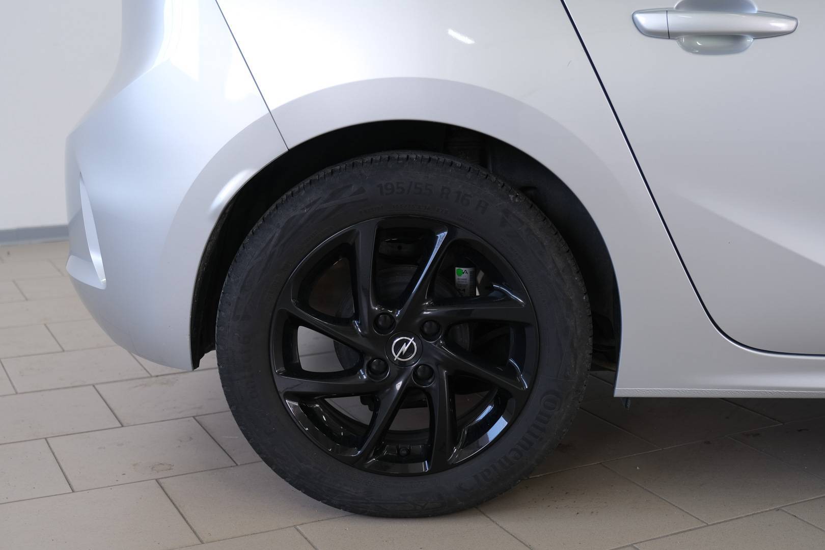 OPEL Corsa - Foto 7