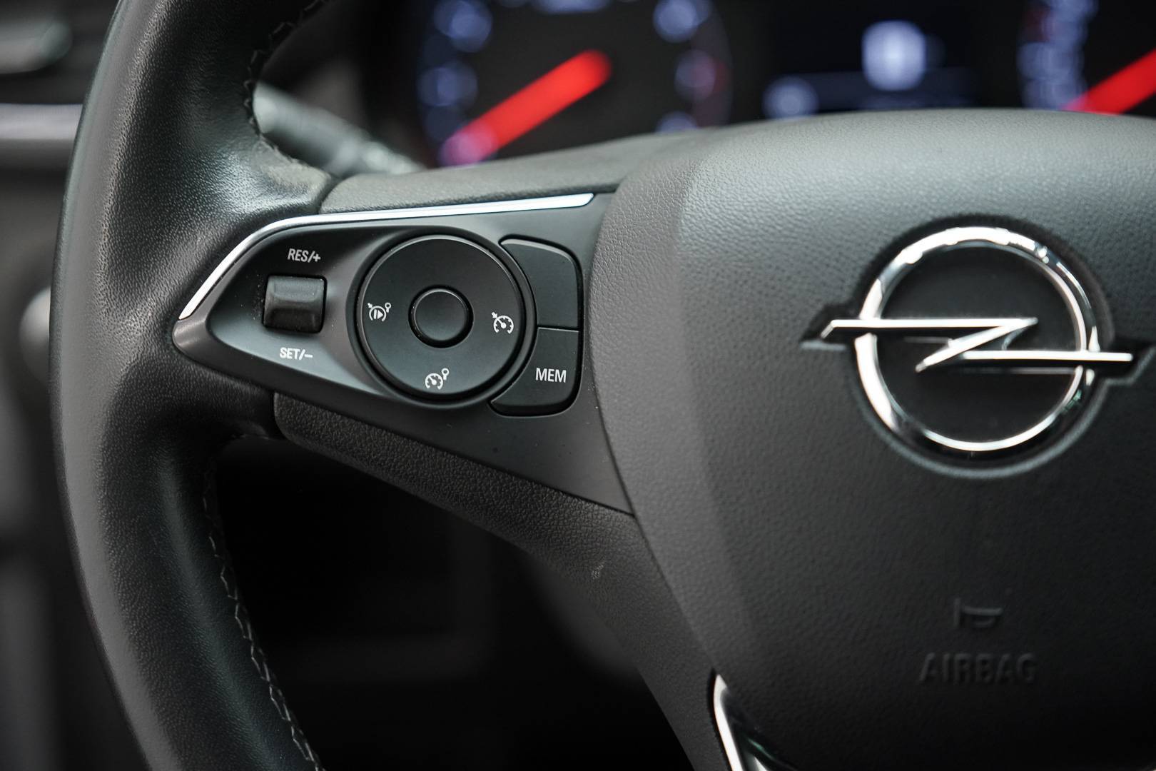 OPEL Crossland - Foto 13