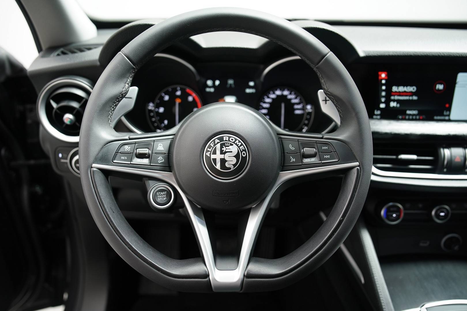 ALFA ROMEO Stelvio - Foto 12