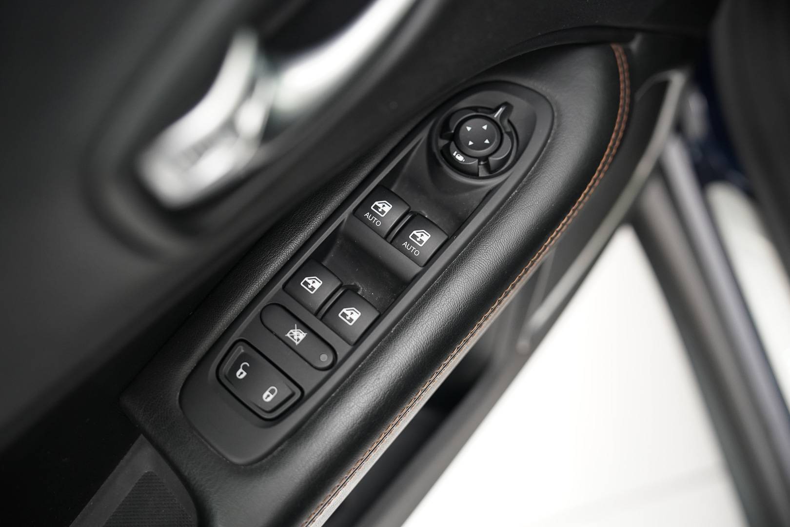 JEEP Compass - Foto 9