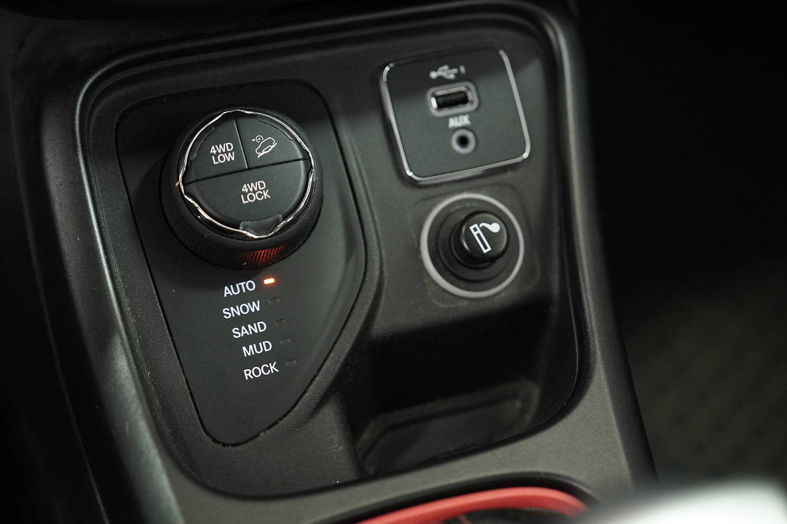 JEEP Compass - Foto 17