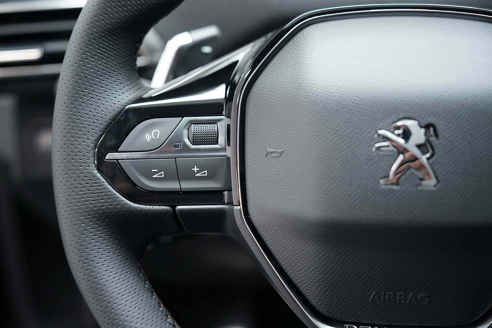 PEUGEOT 3008 - Foto 12