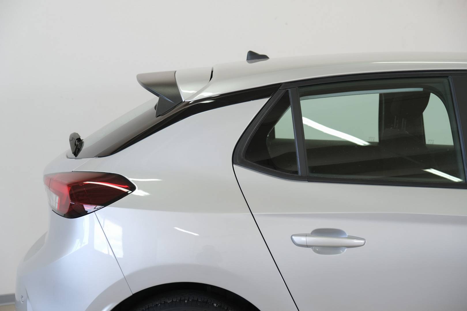 OPEL Corsa - Foto 6