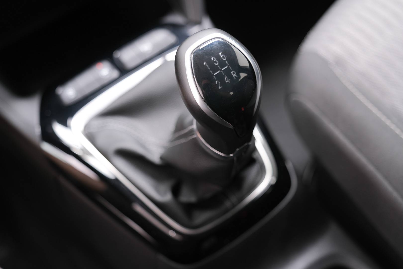 OPEL Corsa - Foto 21