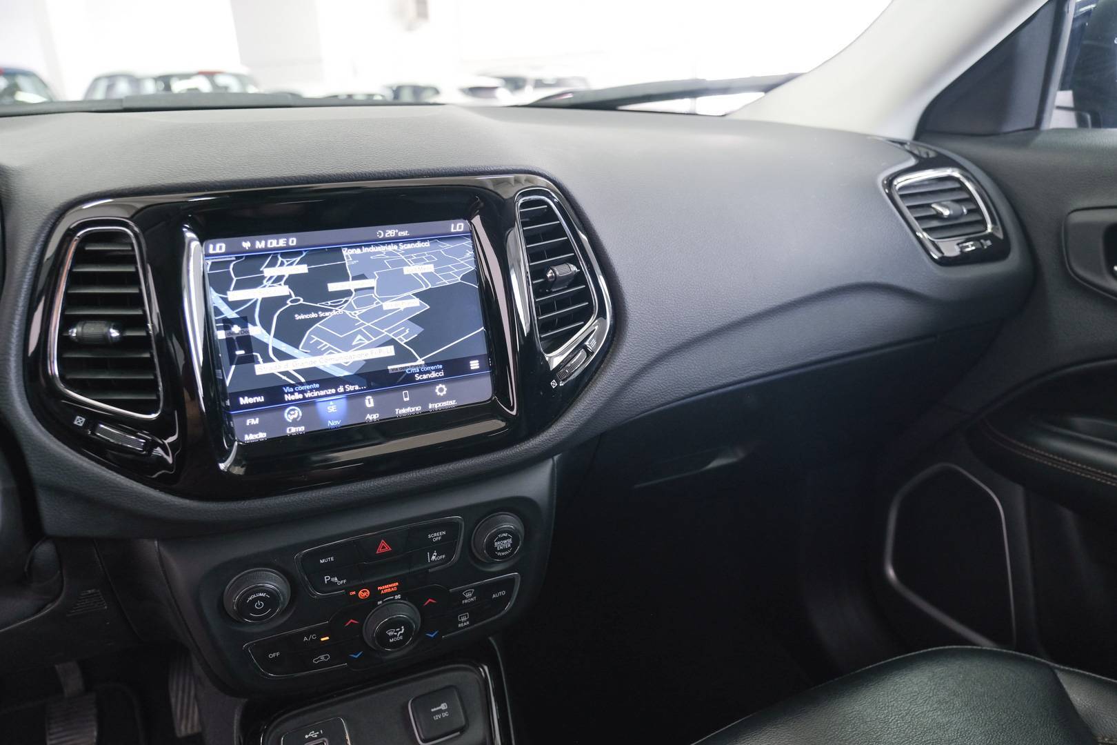 JEEP Compass - Foto 13