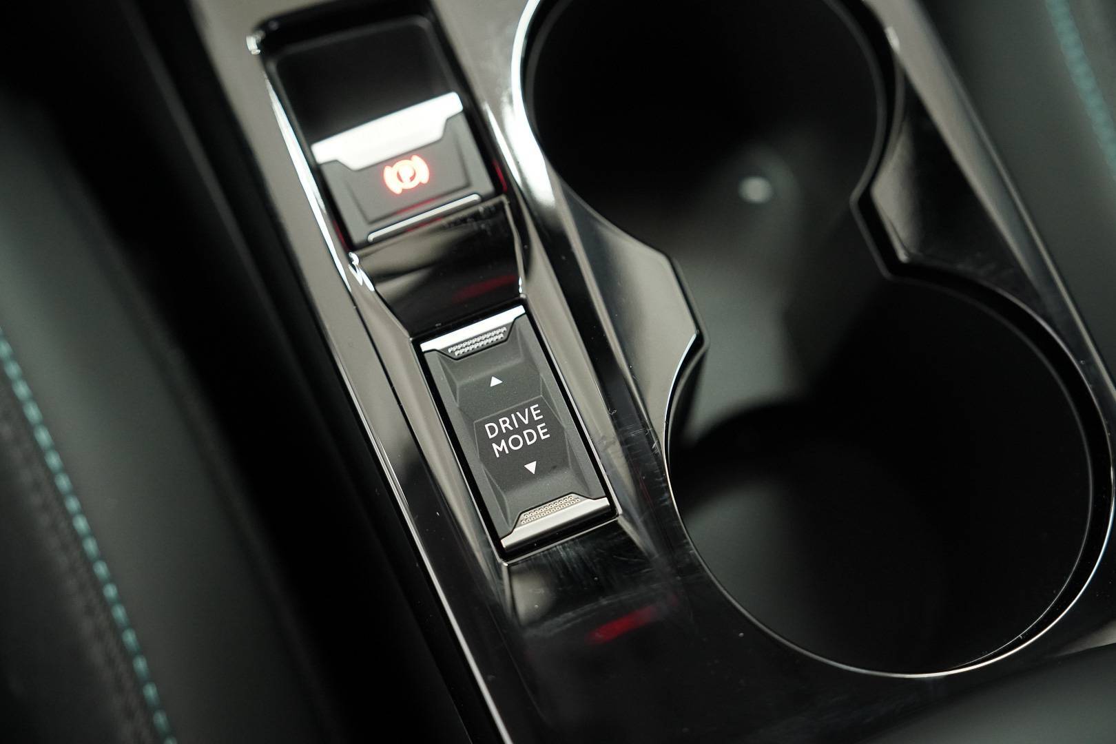 PEUGEOT 208 - Foto 18