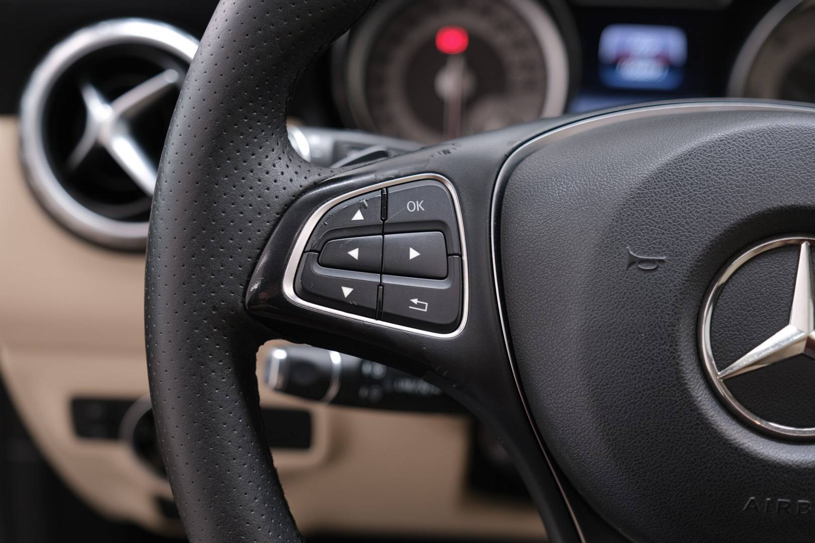 MERCEDES GLA - Foto 13