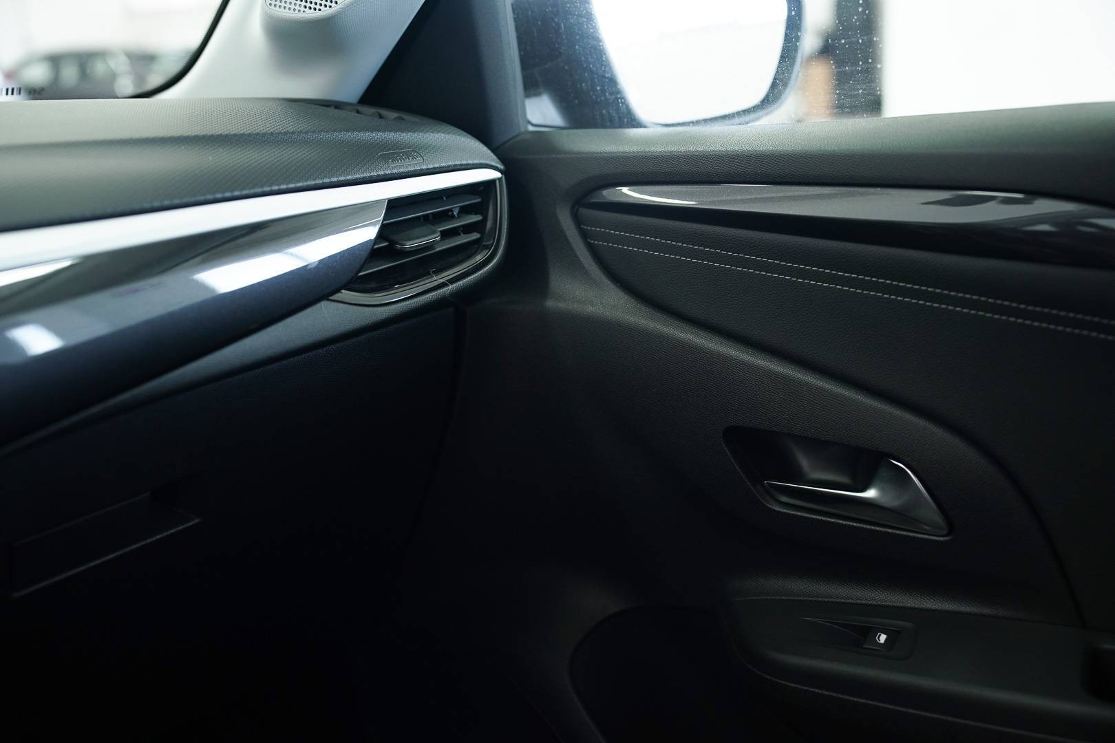 OPEL Corsa - Foto 20