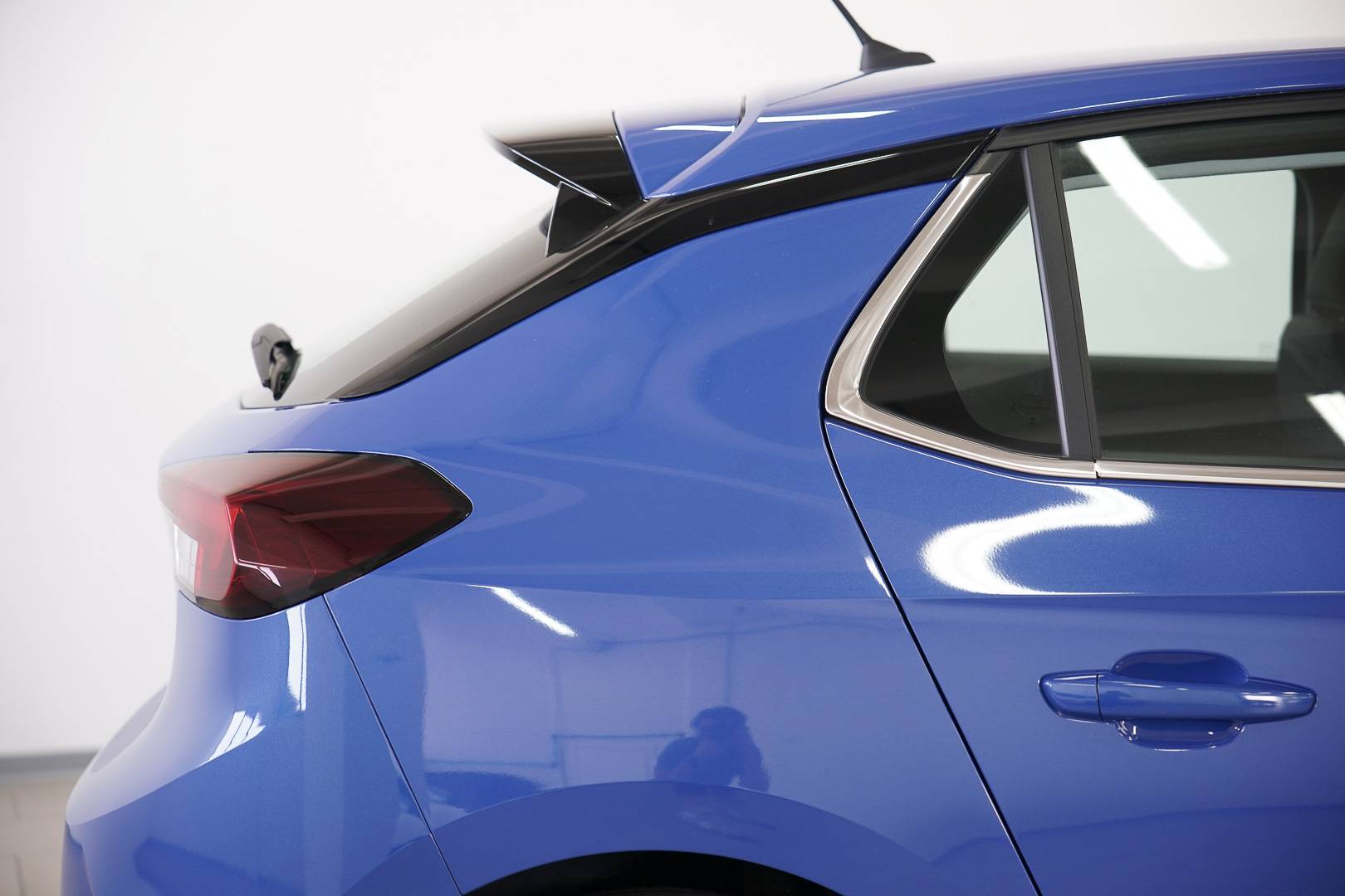 OPEL Corsa - Foto 6