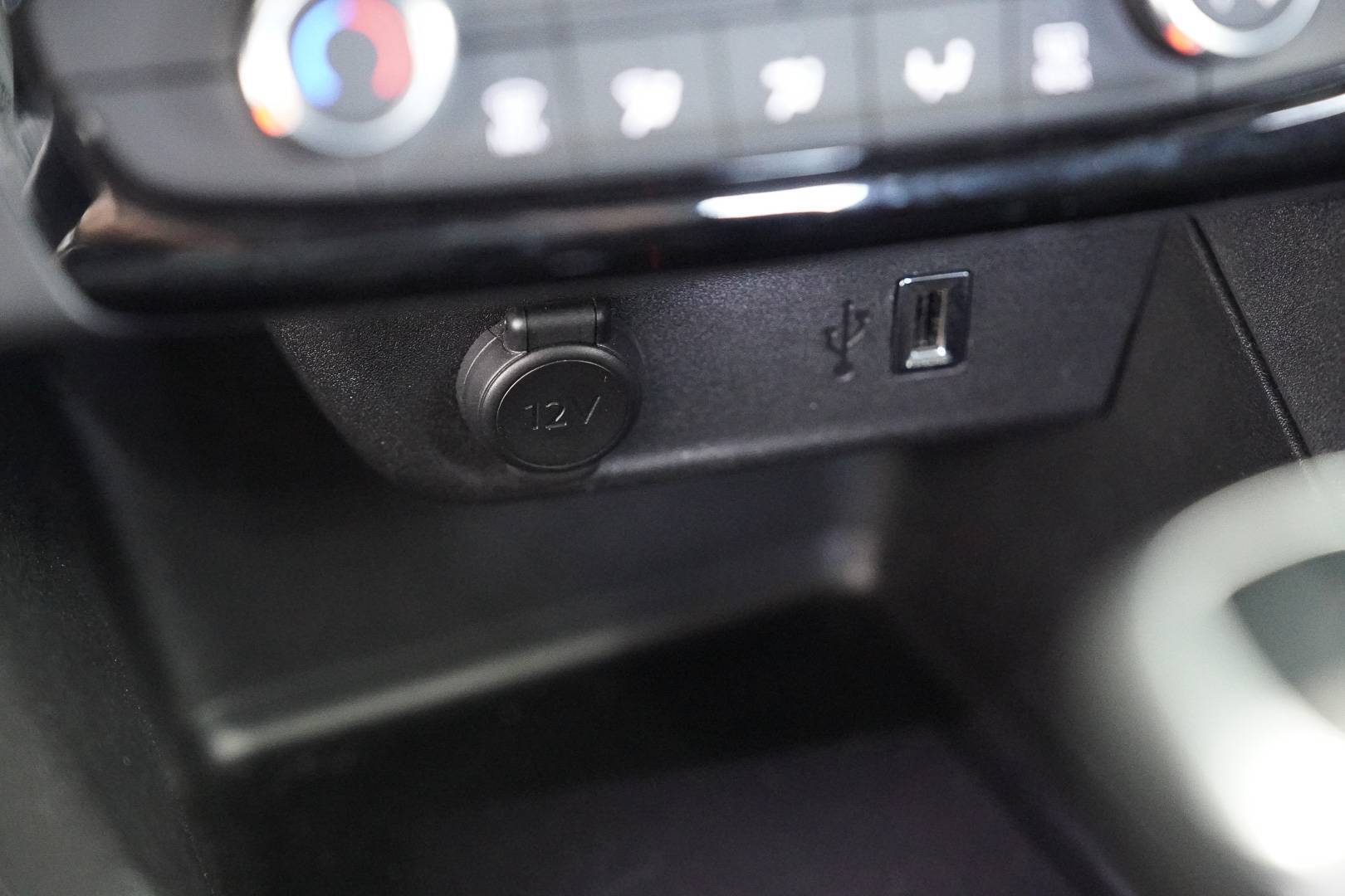 OPEL Corsa - Foto 16