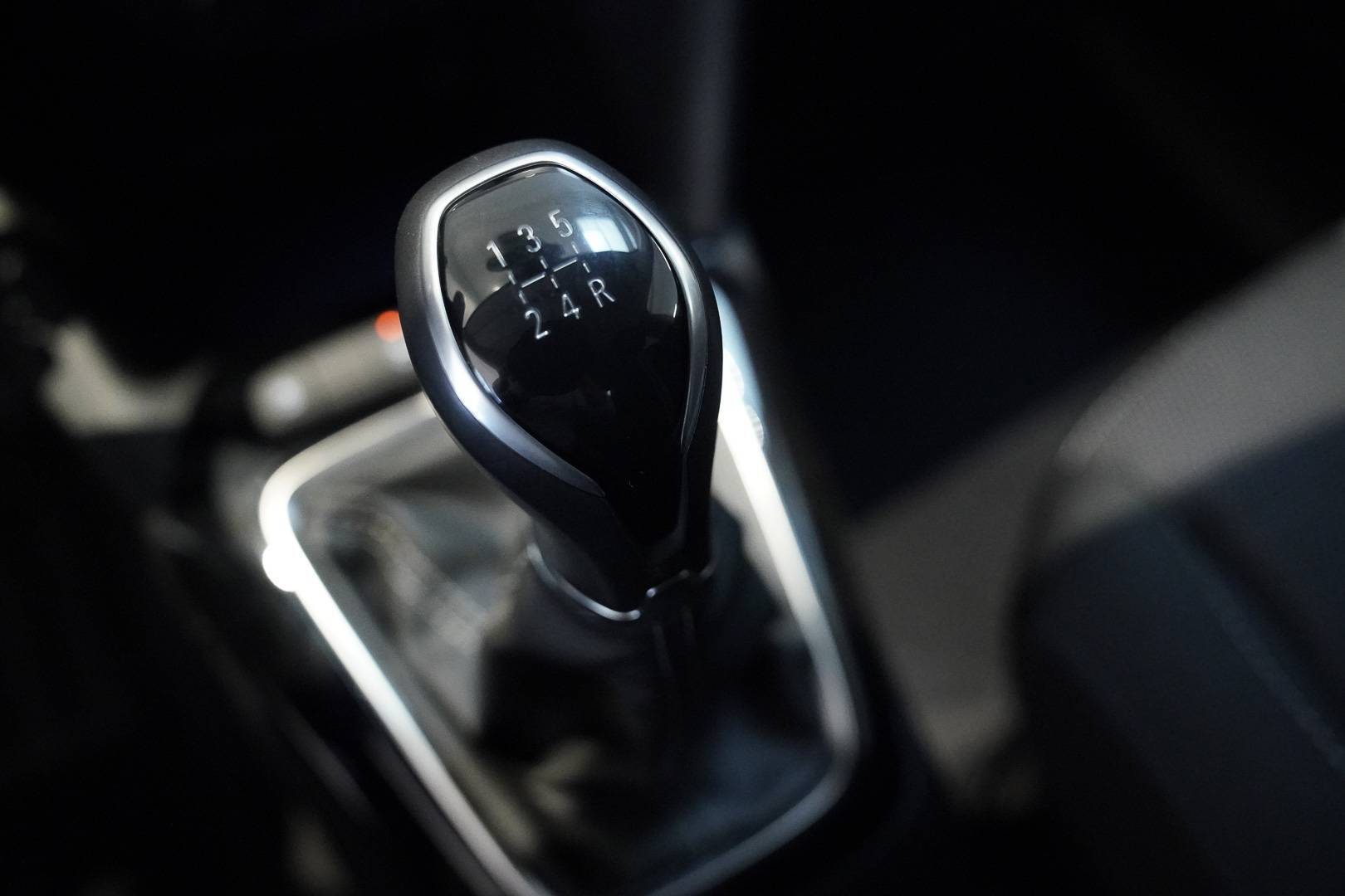 OPEL Corsa - Foto 17