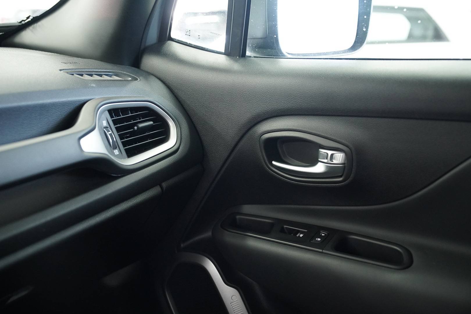 JEEP Renegade - Foto 20