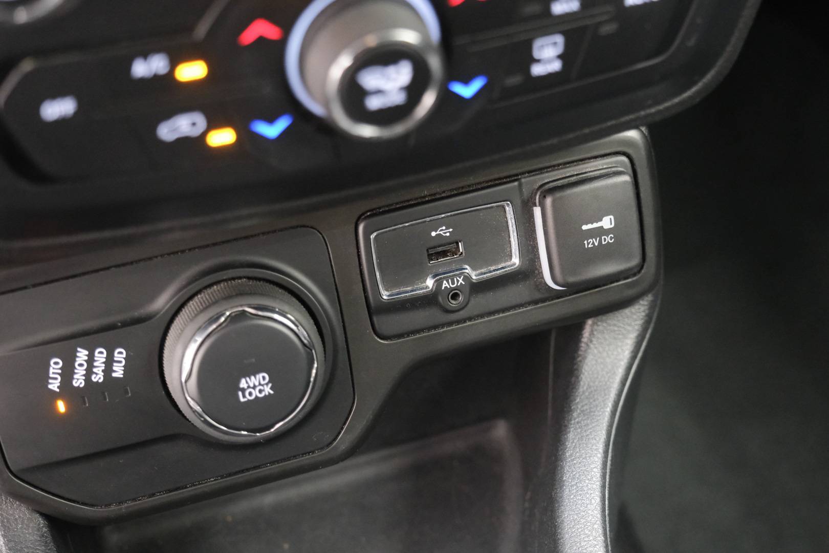 JEEP Renegade - Foto 19