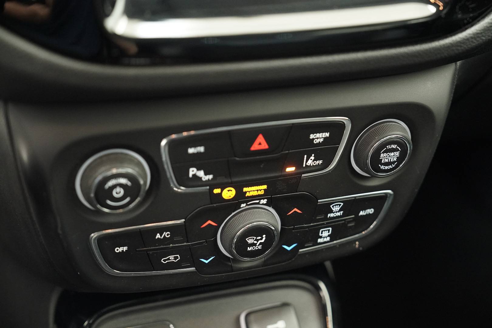 JEEP Compass - Foto 15