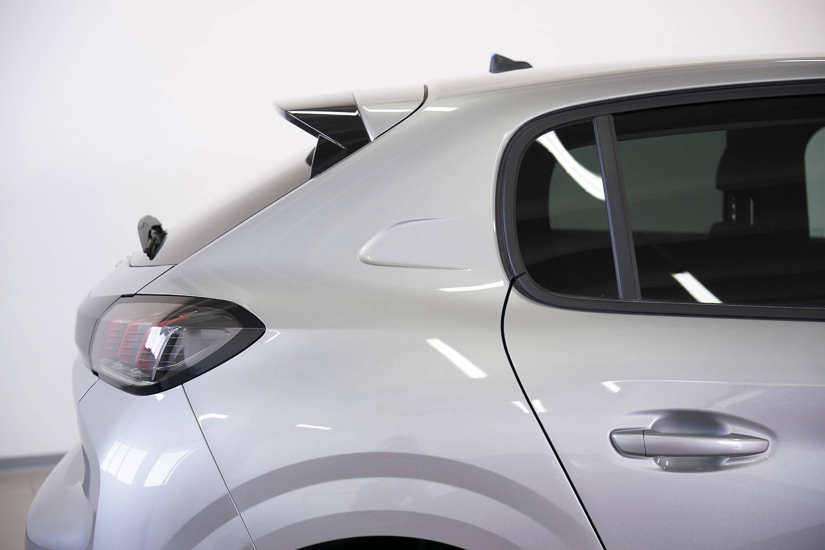 PEUGEOT 208 - Foto 6