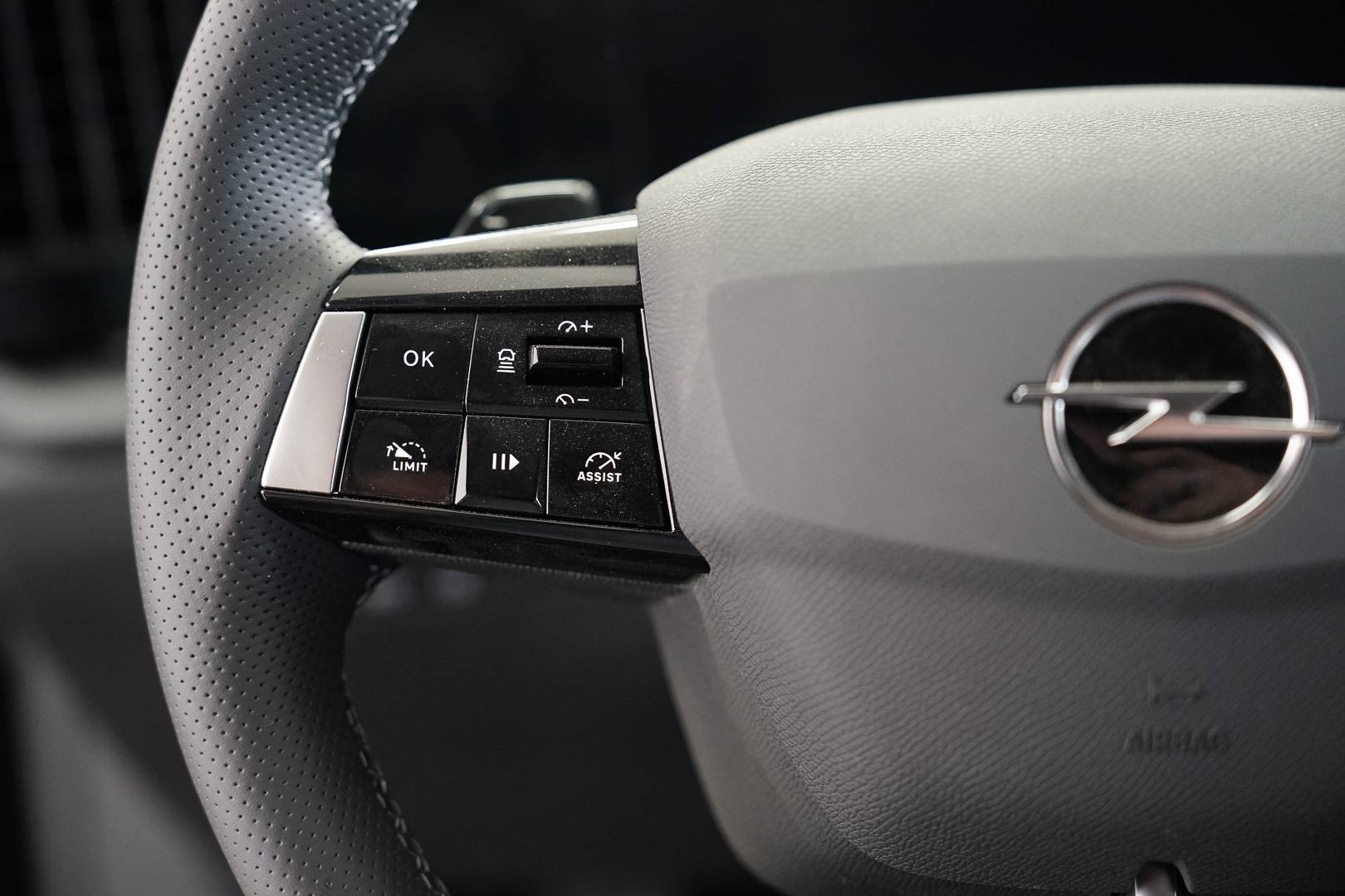 OPEL Astra - Foto 12