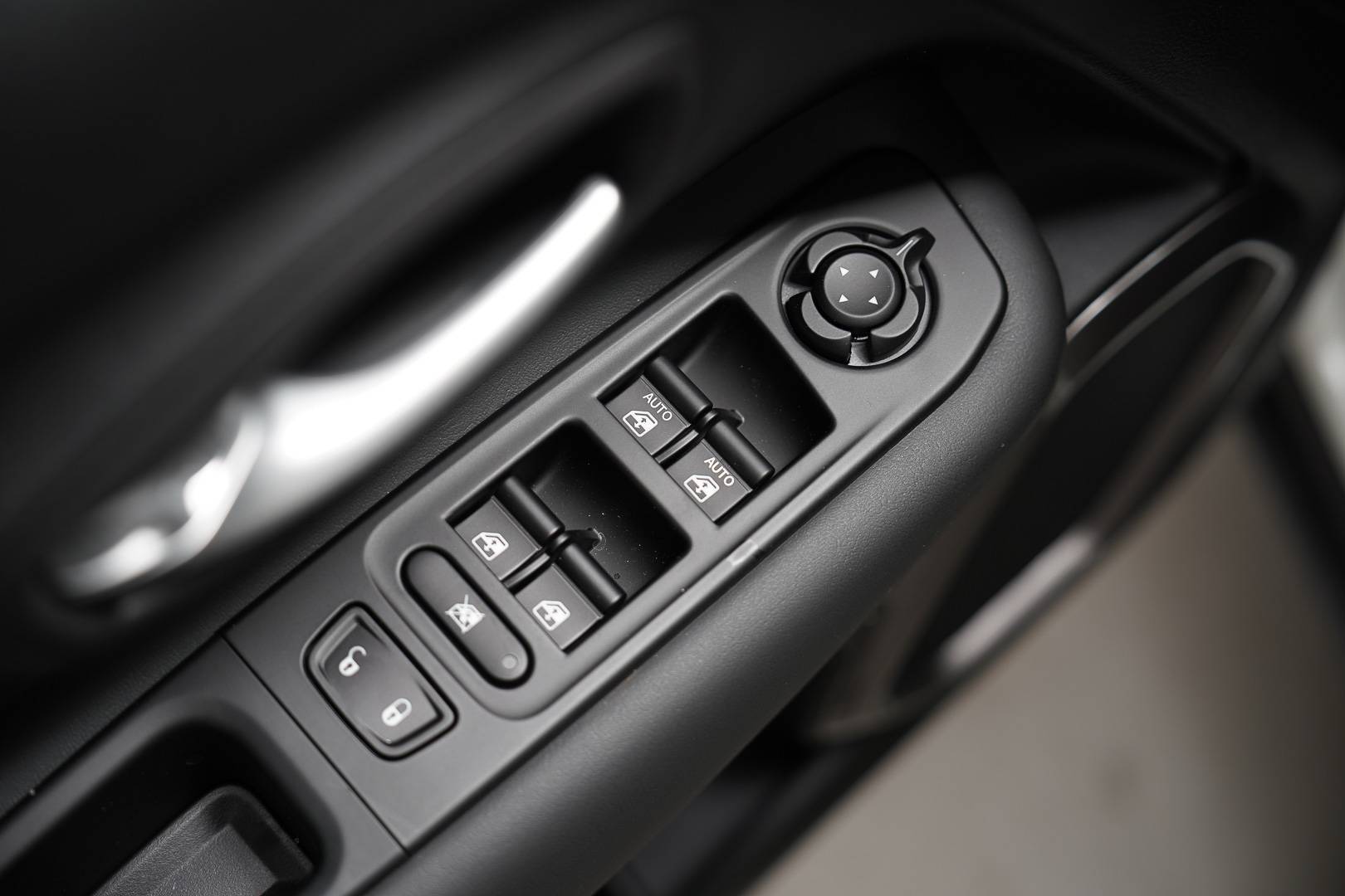 JEEP RENEGADE - Foto 11