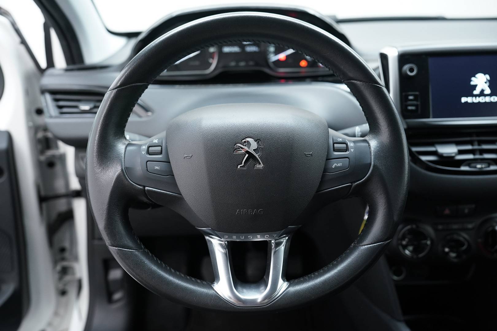 PEUGEOT 208 - Foto 12