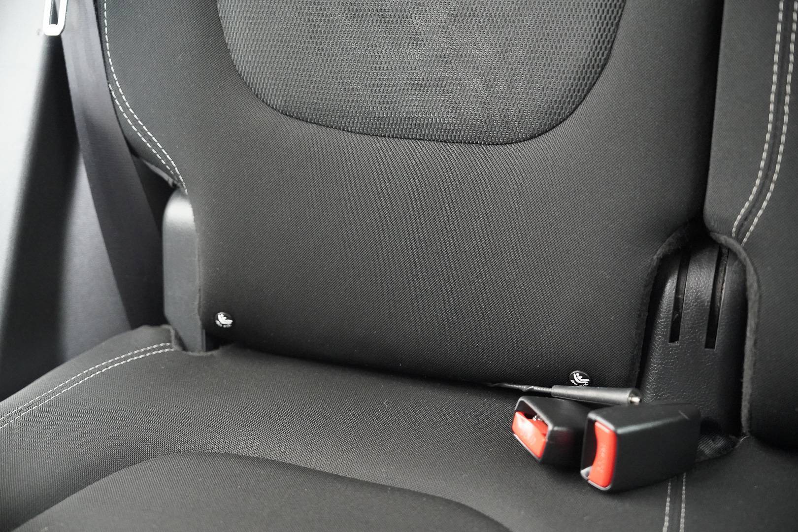 RENAULT Captur - Foto 24