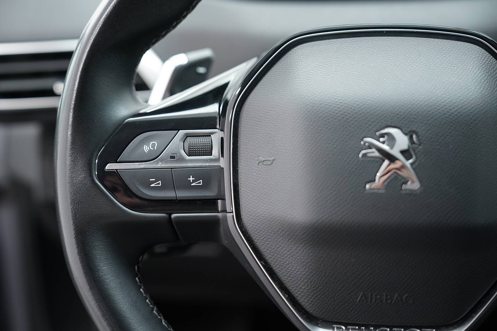 PEUGEOT 3008 - Foto 13